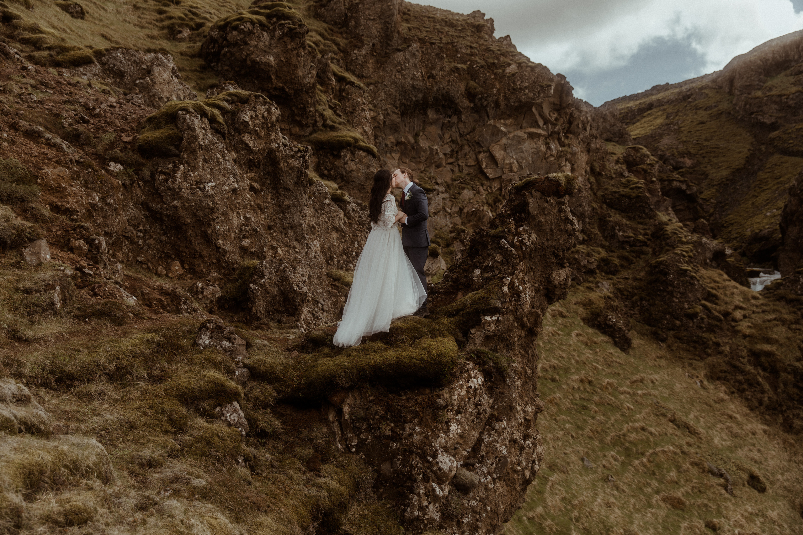 Hiking Iceland Elopement. Iceland elopement photographer & videographer