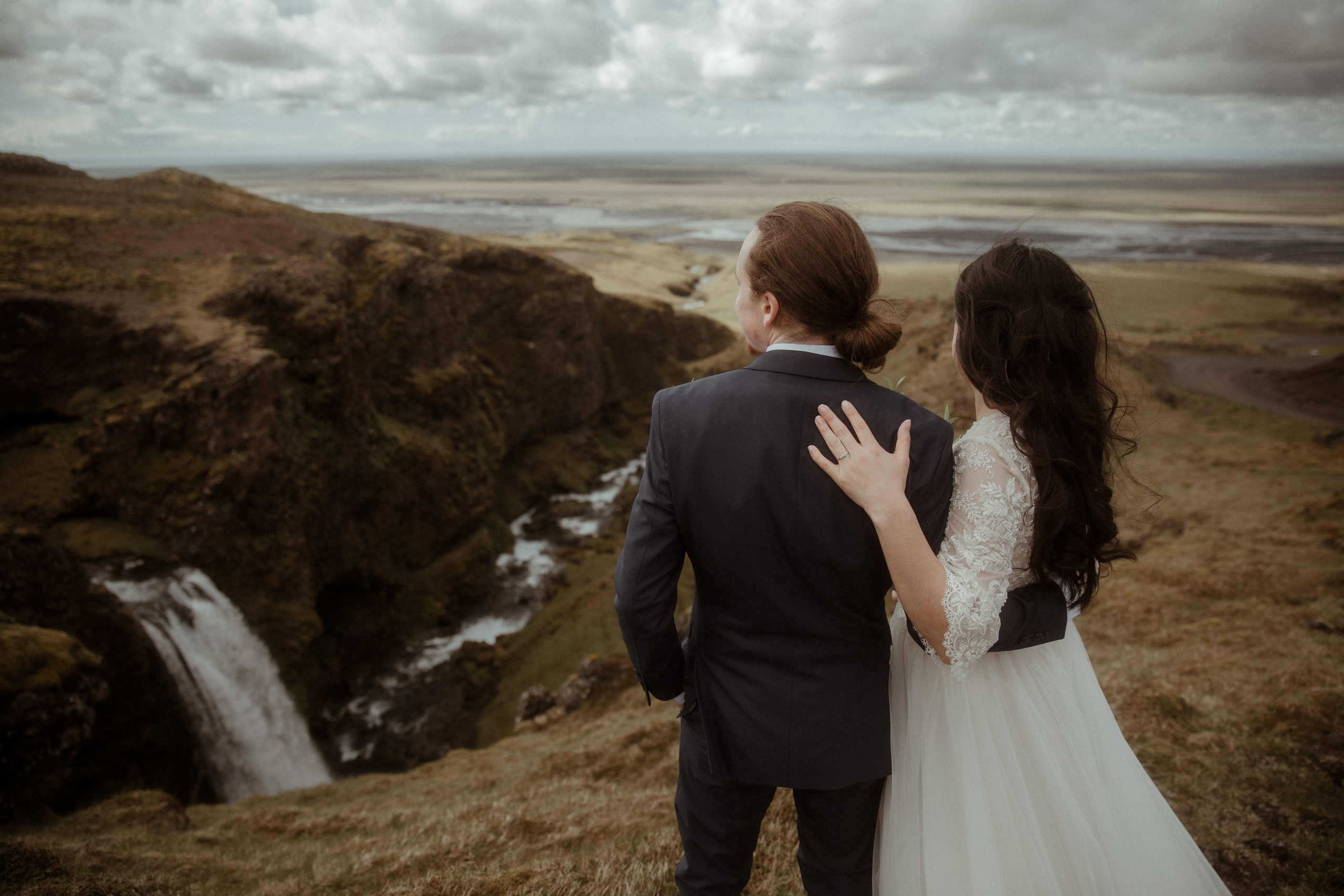 Hiking Iceland Elopement. Iceland elopement photographer & videographer