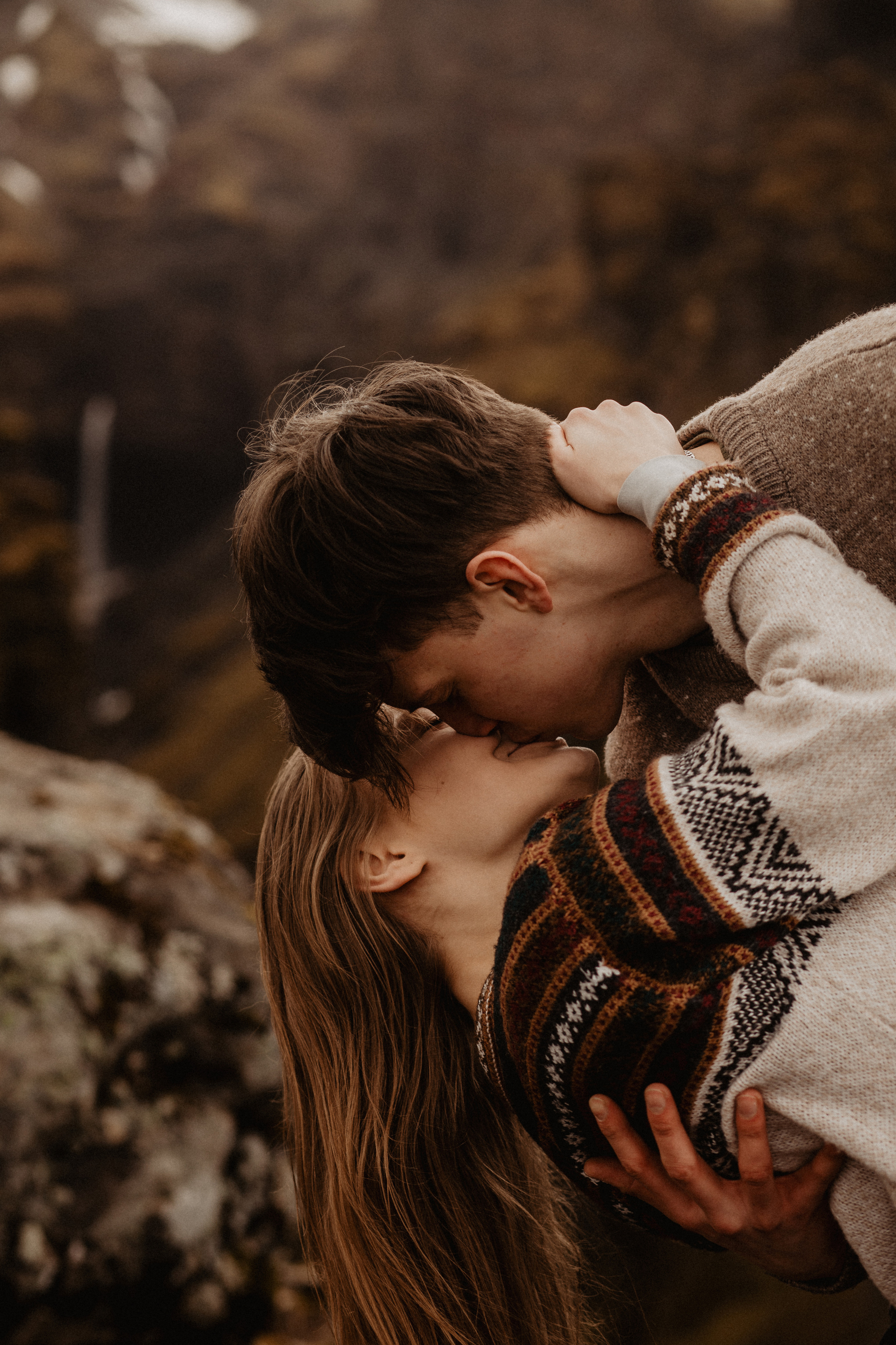 Couple photoshoot in front of volcano eruption in Iceland. Iceland elopement photo and video | Nikolaichik Photo