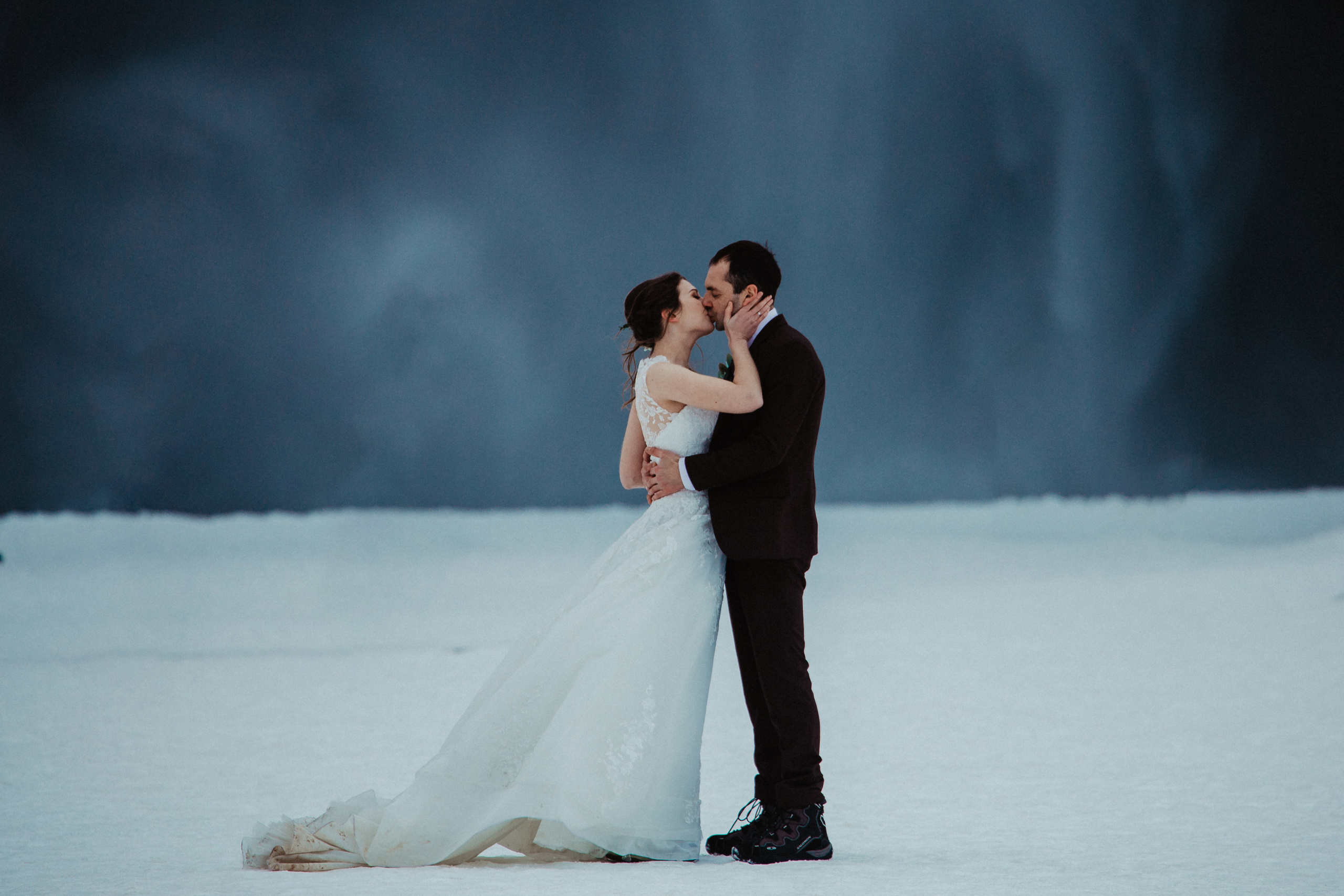 Winter Wedding in Iceland. Iceland elopement photo and video | Nikolaichik Photo