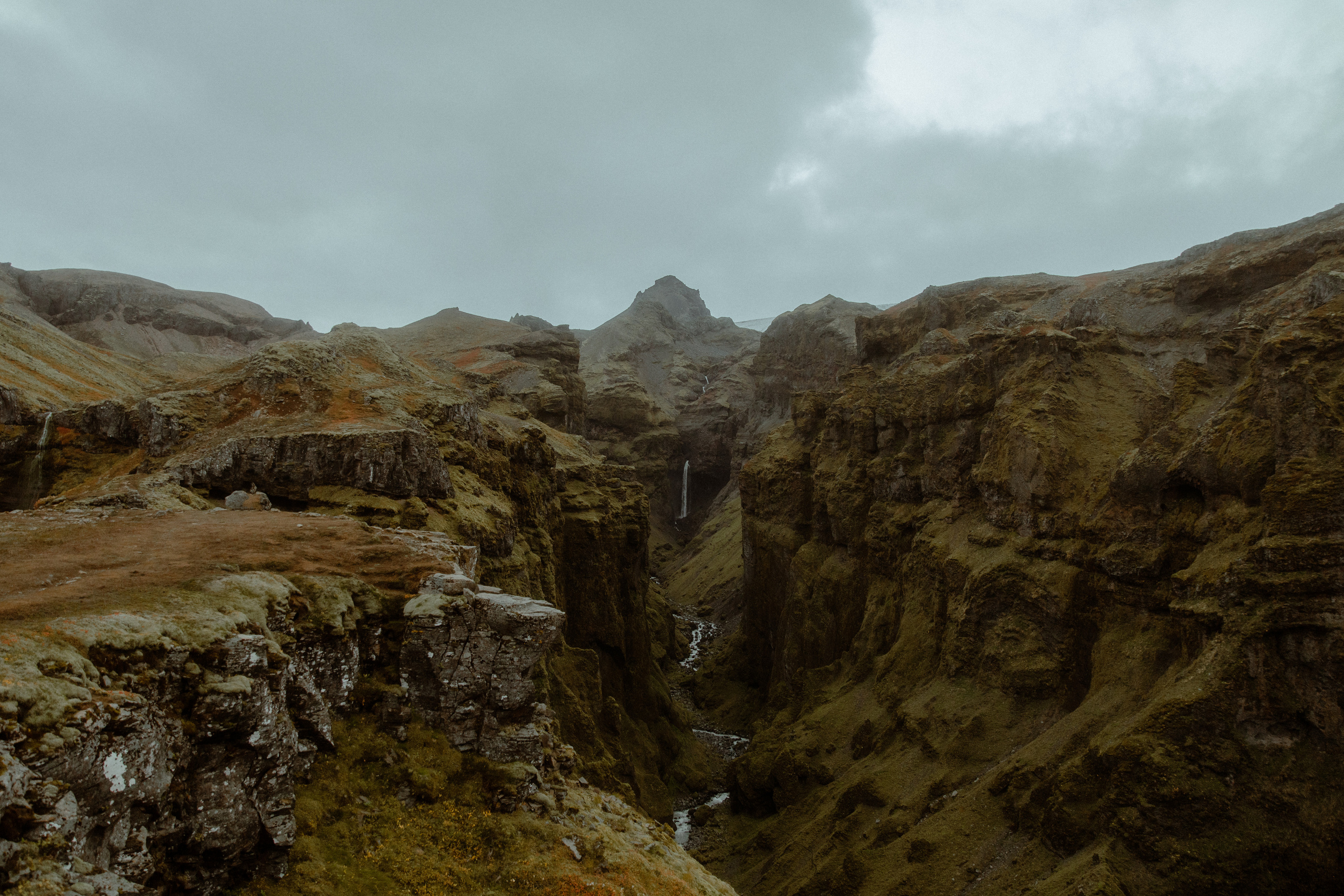 Secret hiking Elopement in Iceland. Iceland elopement photo and video | Nikolaichik Photo