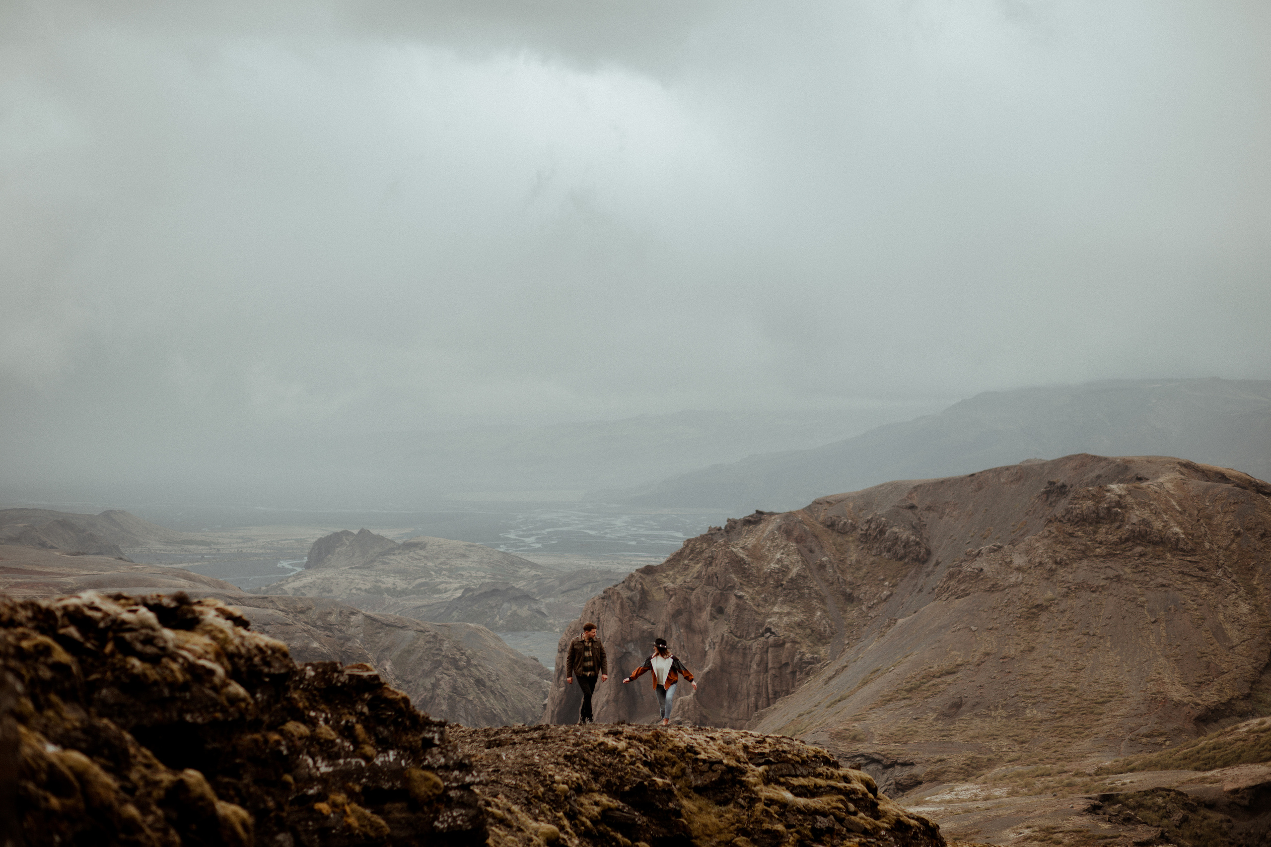 Hiking photoshoot in highlands of Iceland. Iceland elopement photographer & videographer