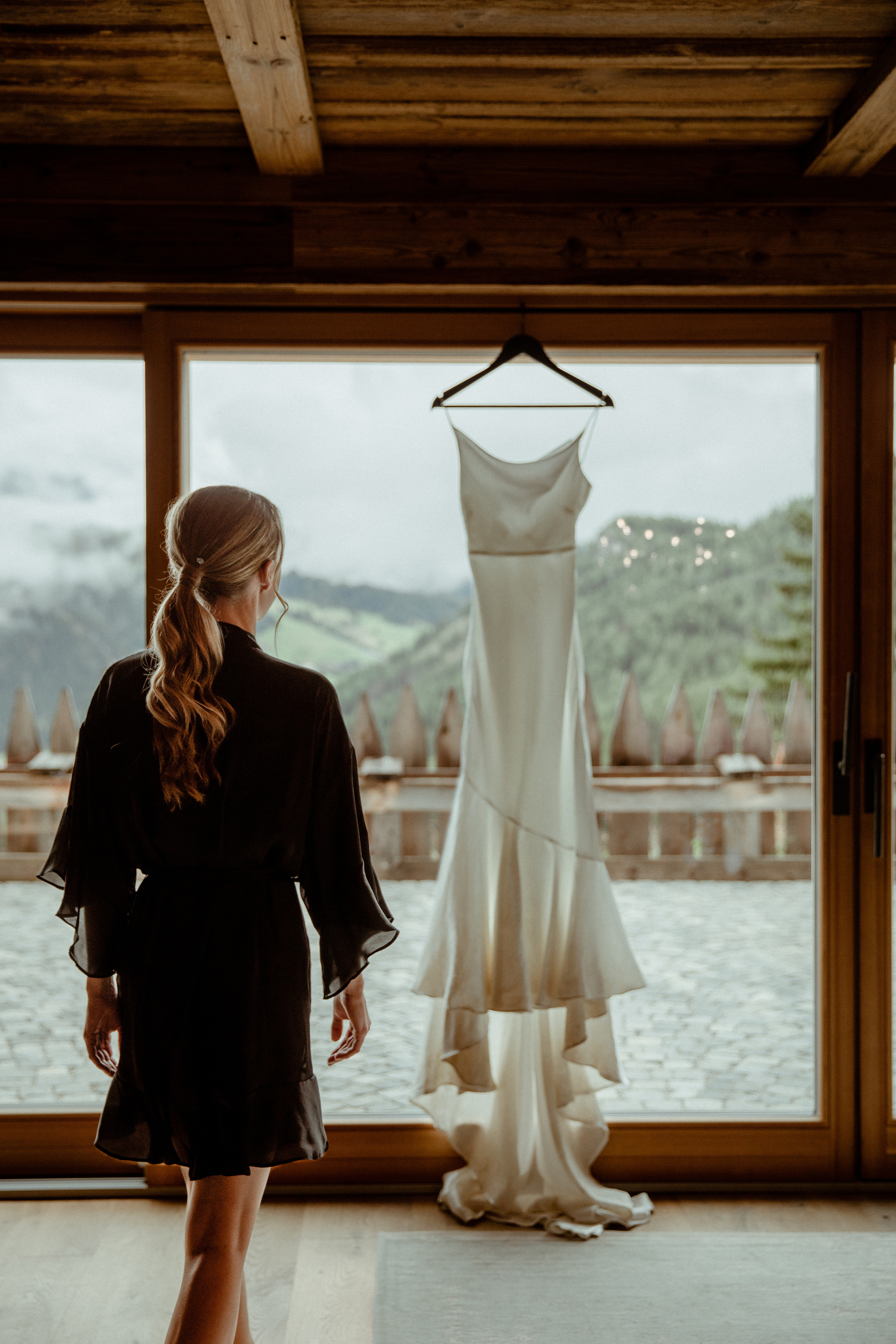 Intimate Wedding in the Dolomites. Iceland elopement photo and video | Nikolaichik Photo
