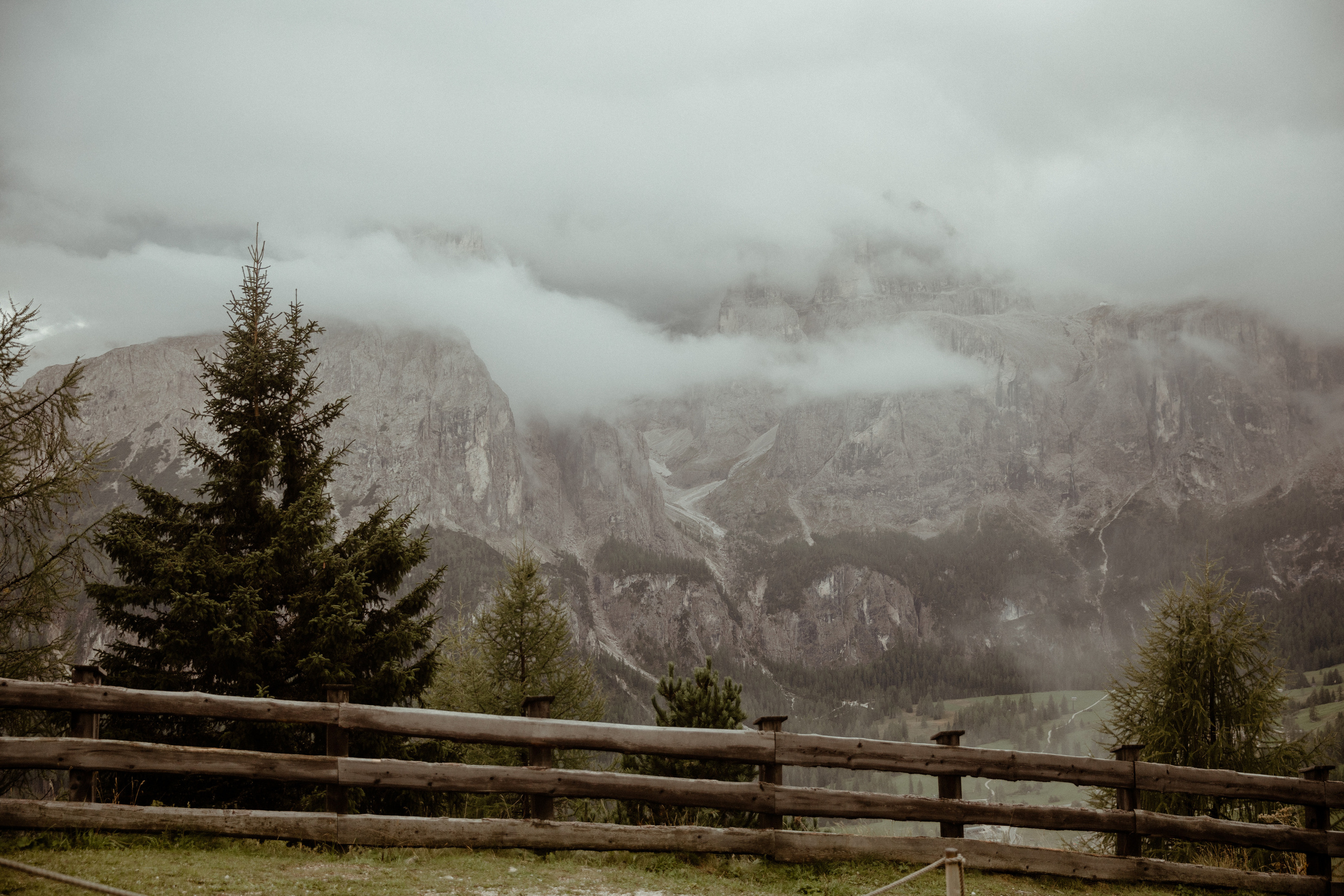 Intimate Wedding in the Dolomites. Iceland elopement photo and video | Nikolaichik Photo