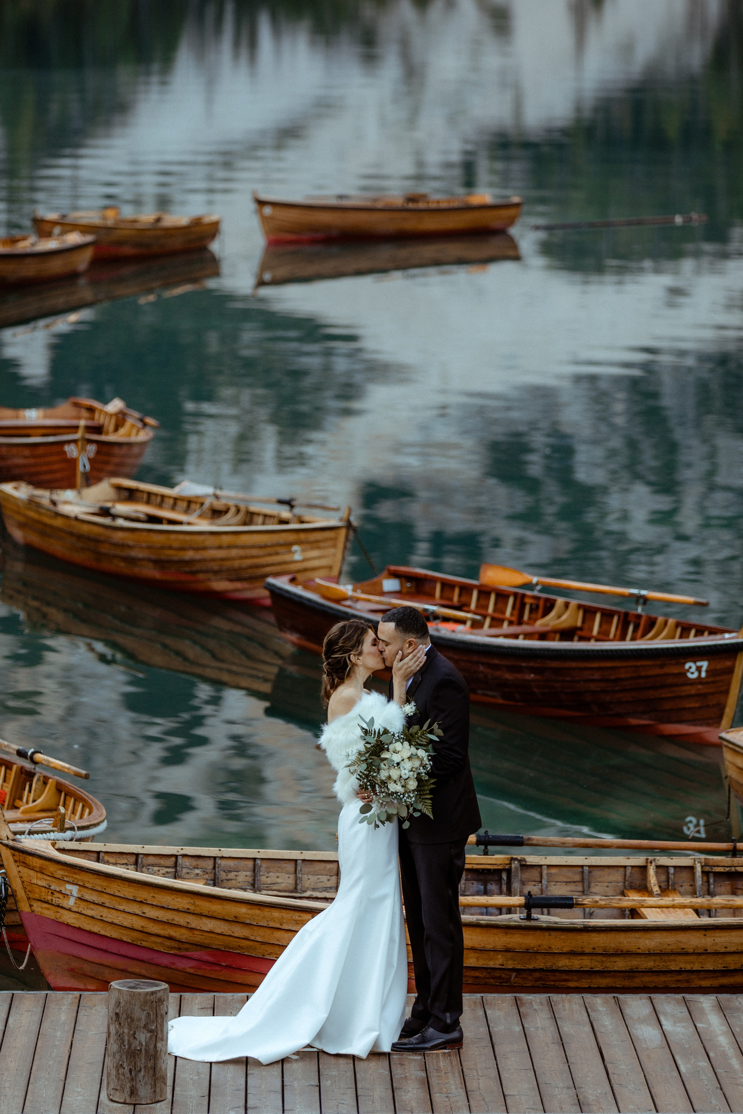 elopement photographer at Lago di Braies