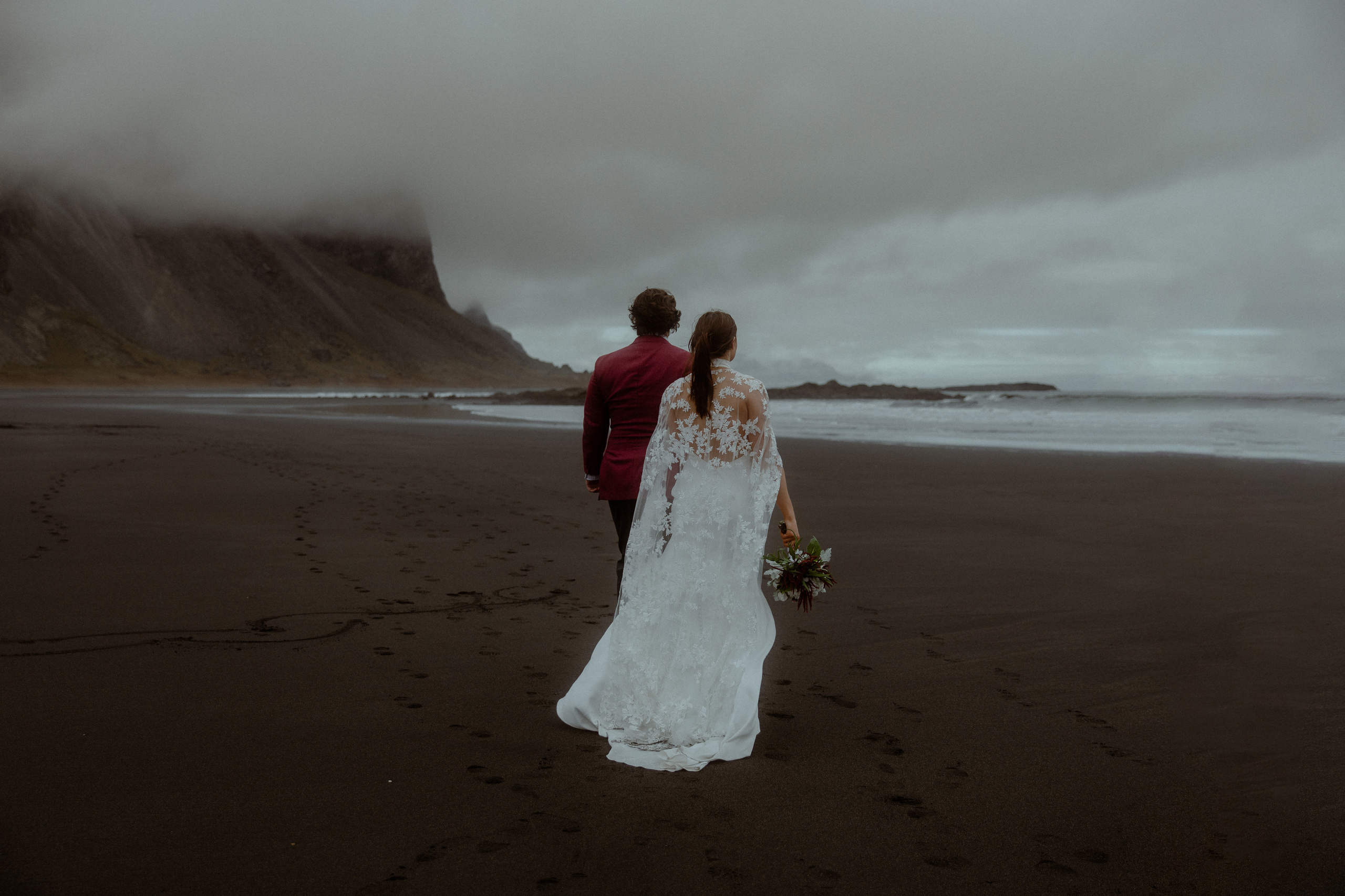 Secret hiking Elopement in Iceland. Iceland elopement photo and video | Nikolaichik Photo