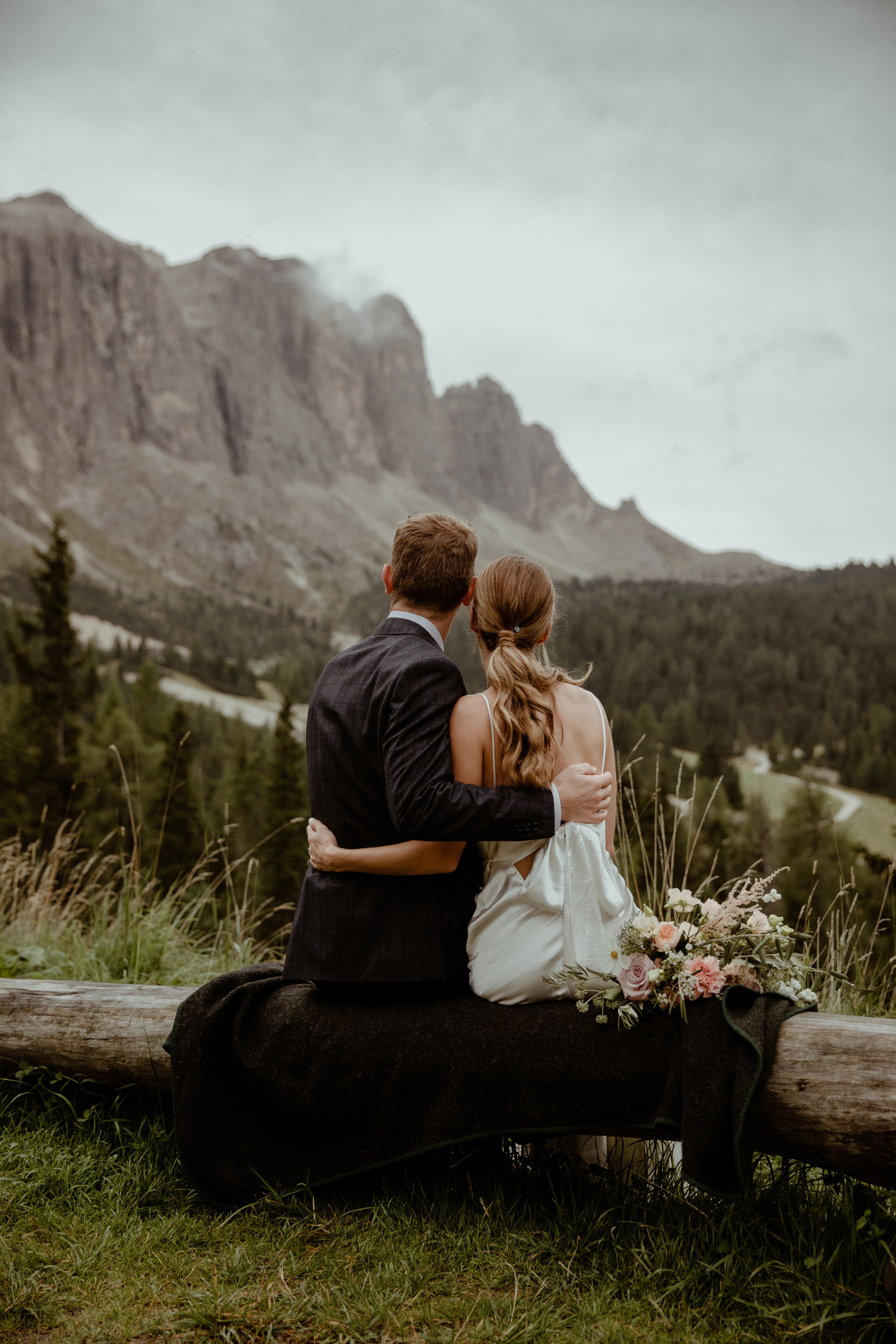 Intimate Wedding in the Dolomites. Iceland elopement photo and video | Nikolaichik Photo