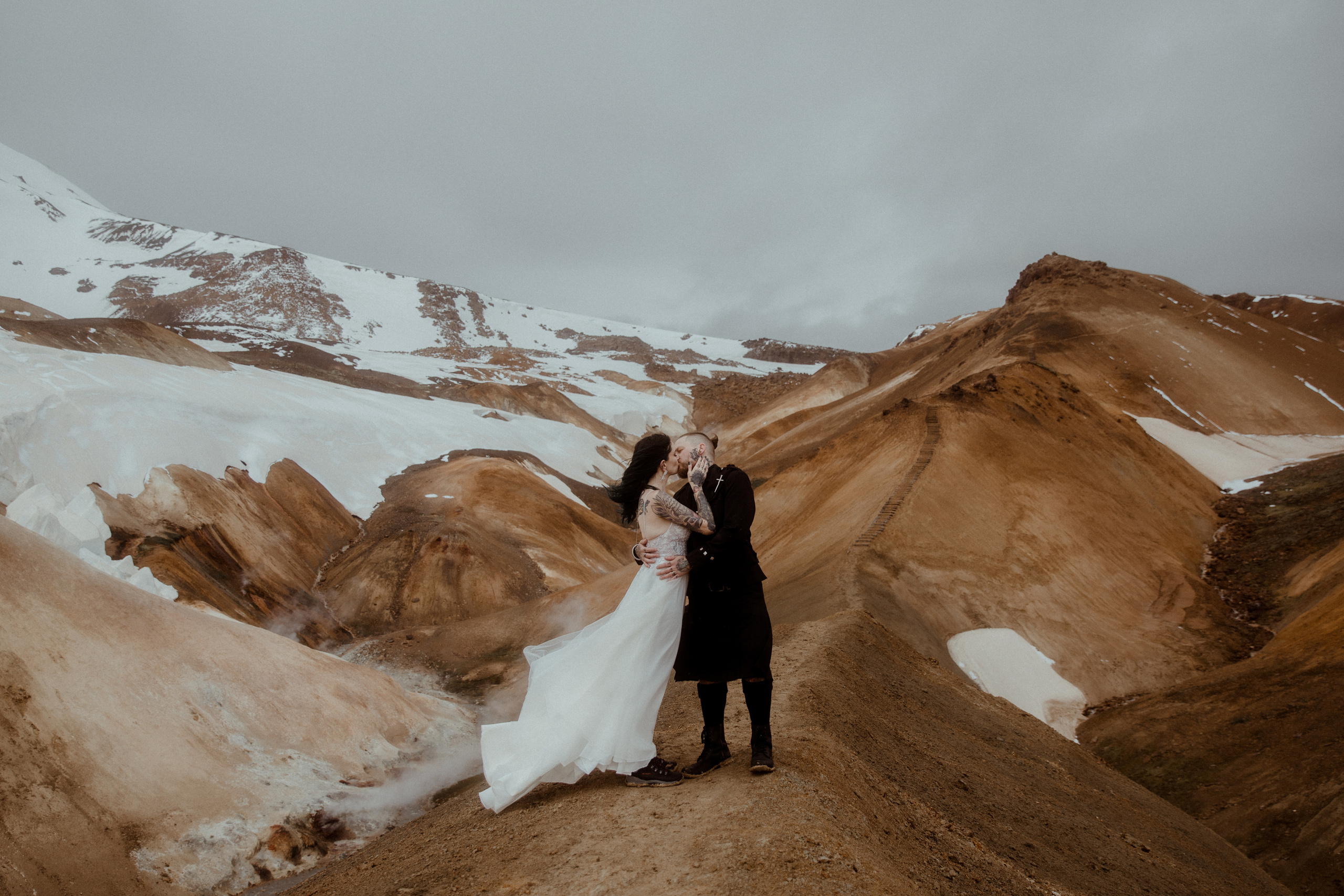 Wedding in Iceland’s Highlands. Iceland elopement photographer & videographer