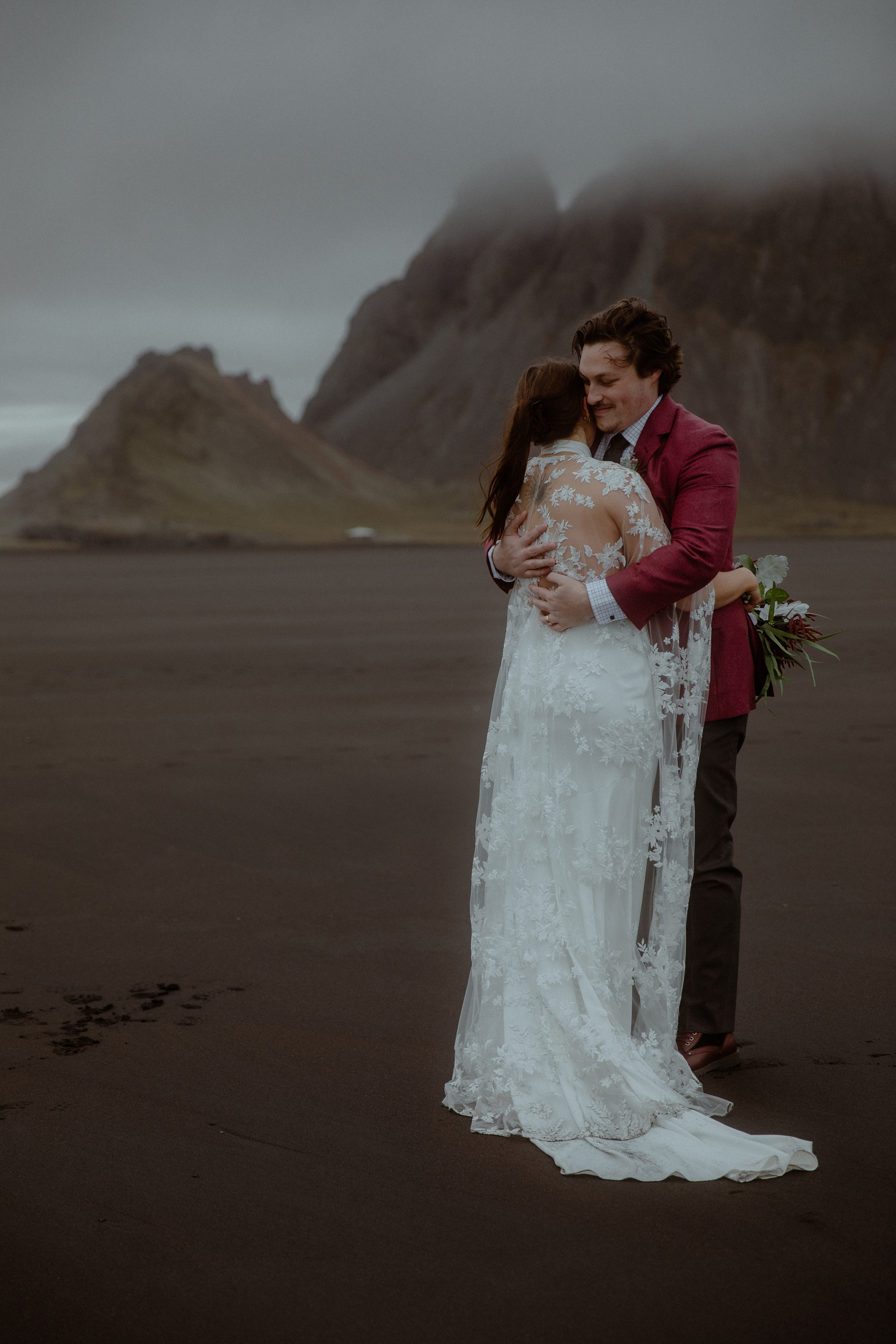Secret hiking Elopement in Iceland. Iceland elopement photo and video | Nikolaichik Photo