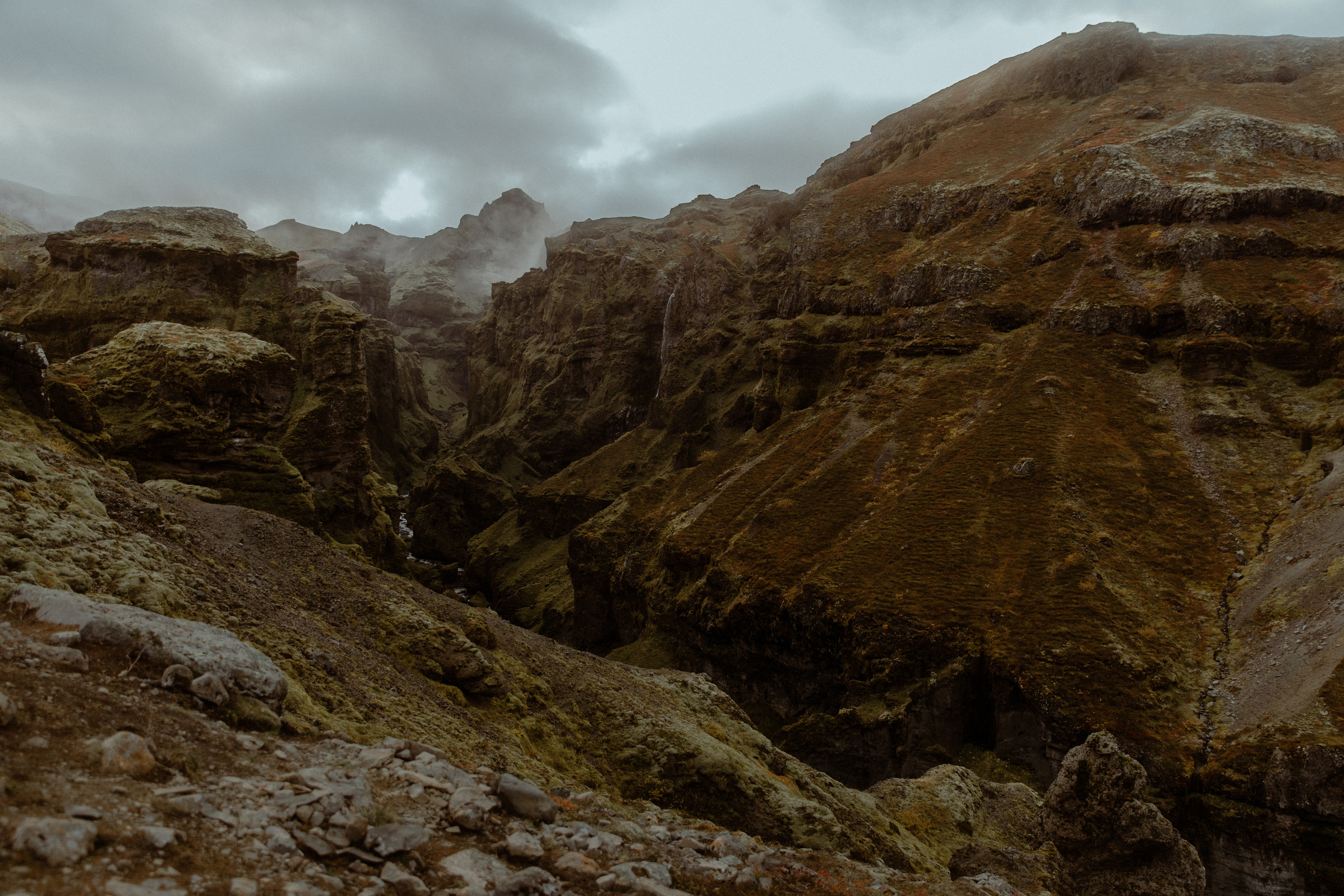 Secret hiking Elopement in Iceland. Iceland elopement photo and video | Nikolaichik Photo