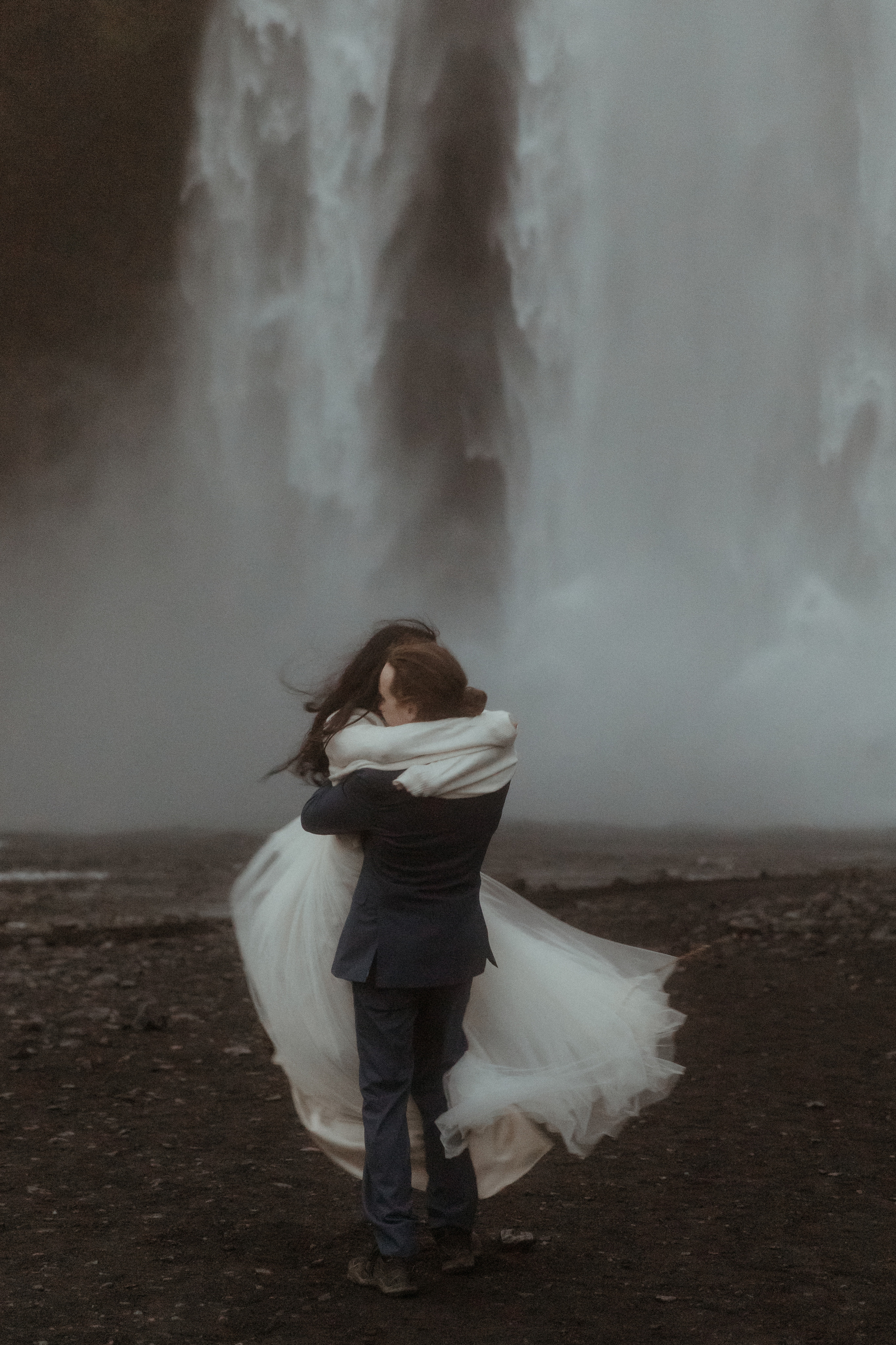 Hiking Iceland Elopement. Iceland elopement photographer & videographer