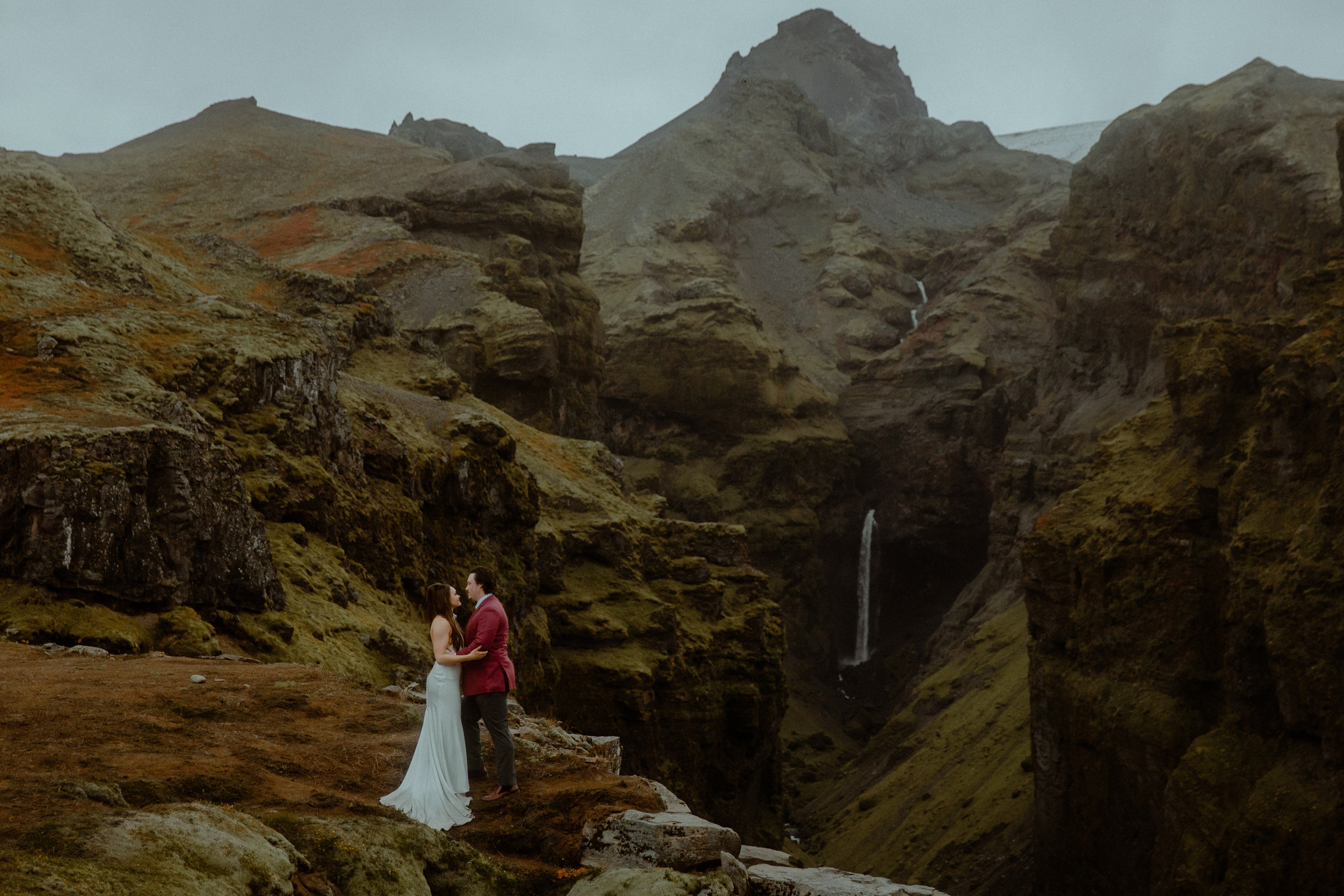Secret hiking Elopement in Iceland. Iceland elopement photo and video | Nikolaichik Photo