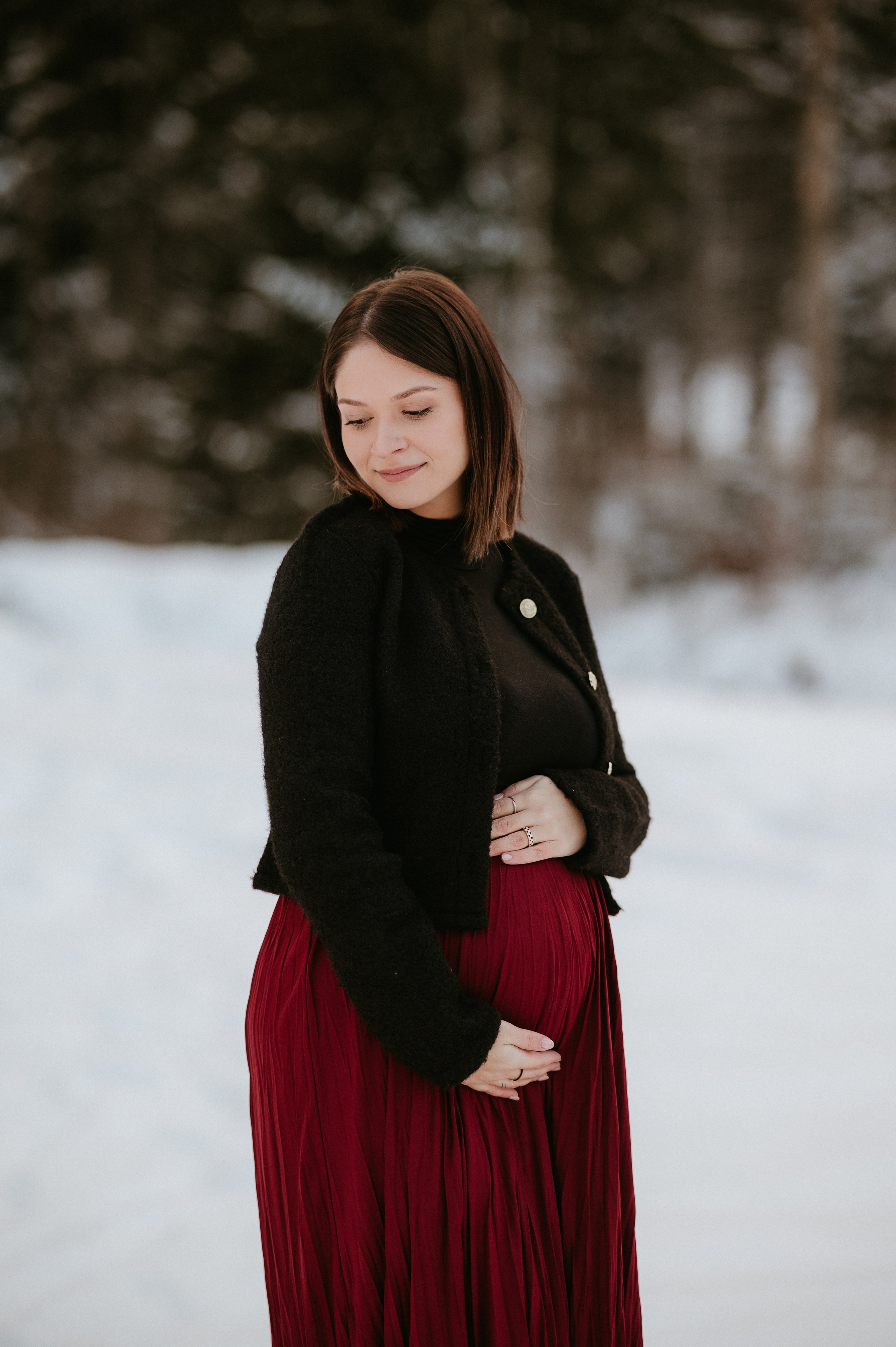 Ședință Foto de Familie la Munte – Fotografii de Iarnă în Lupcina. Valentin Melen - fotograf de nunta 🤍