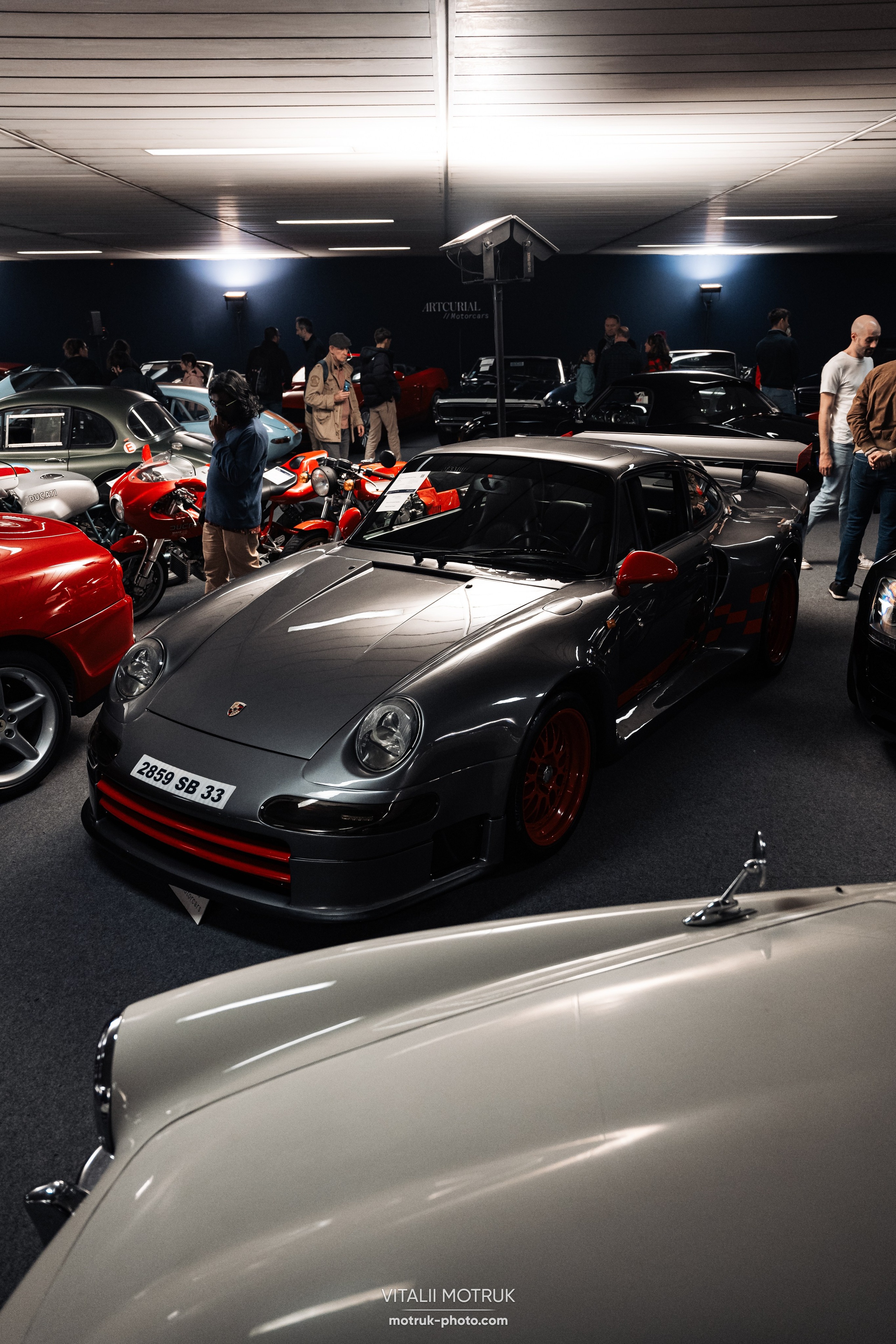 Artcurial Motorcars 2024. Photographe de voitures à Paris — Vitalii Motruk