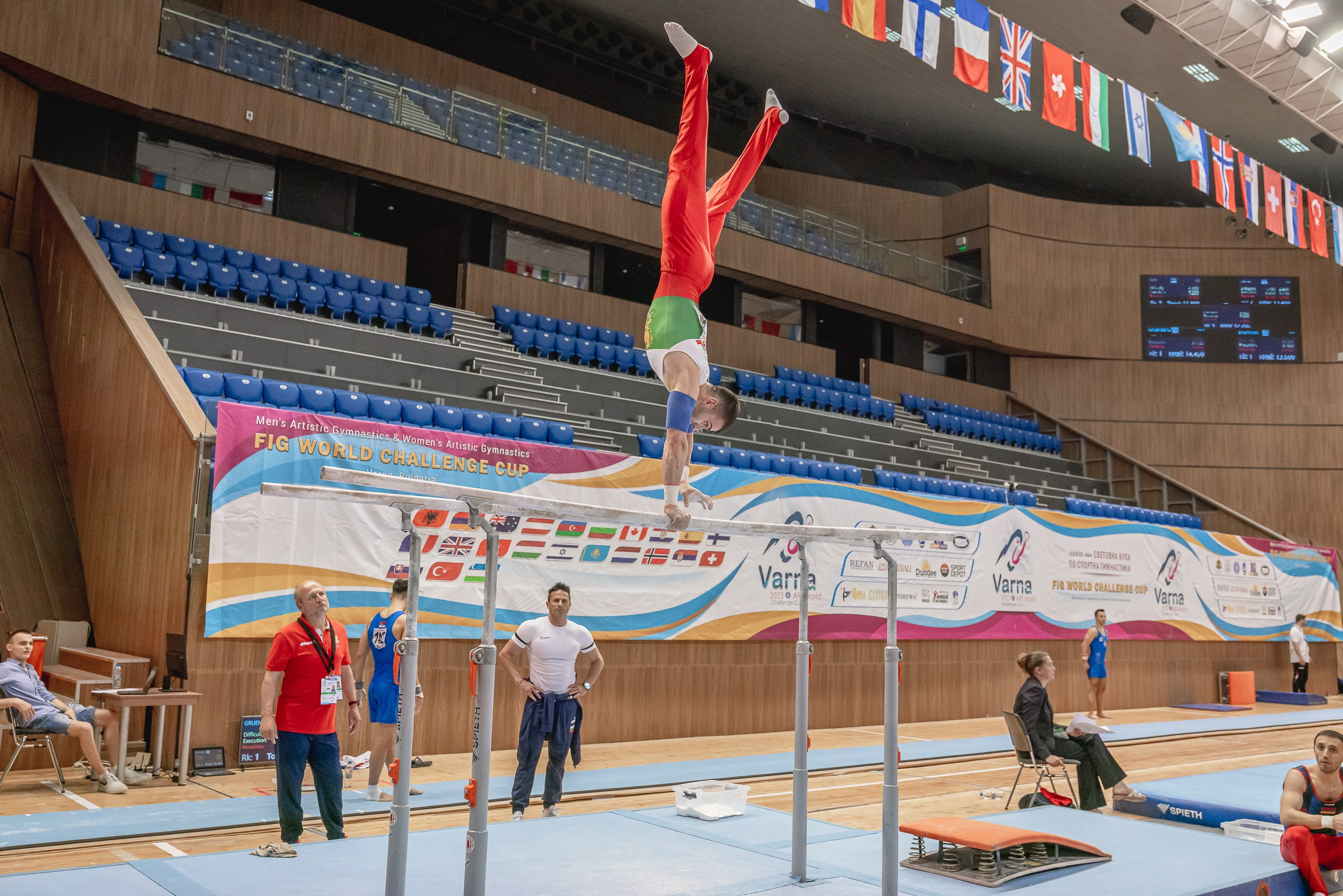 Event Lens Photo | @deevaden