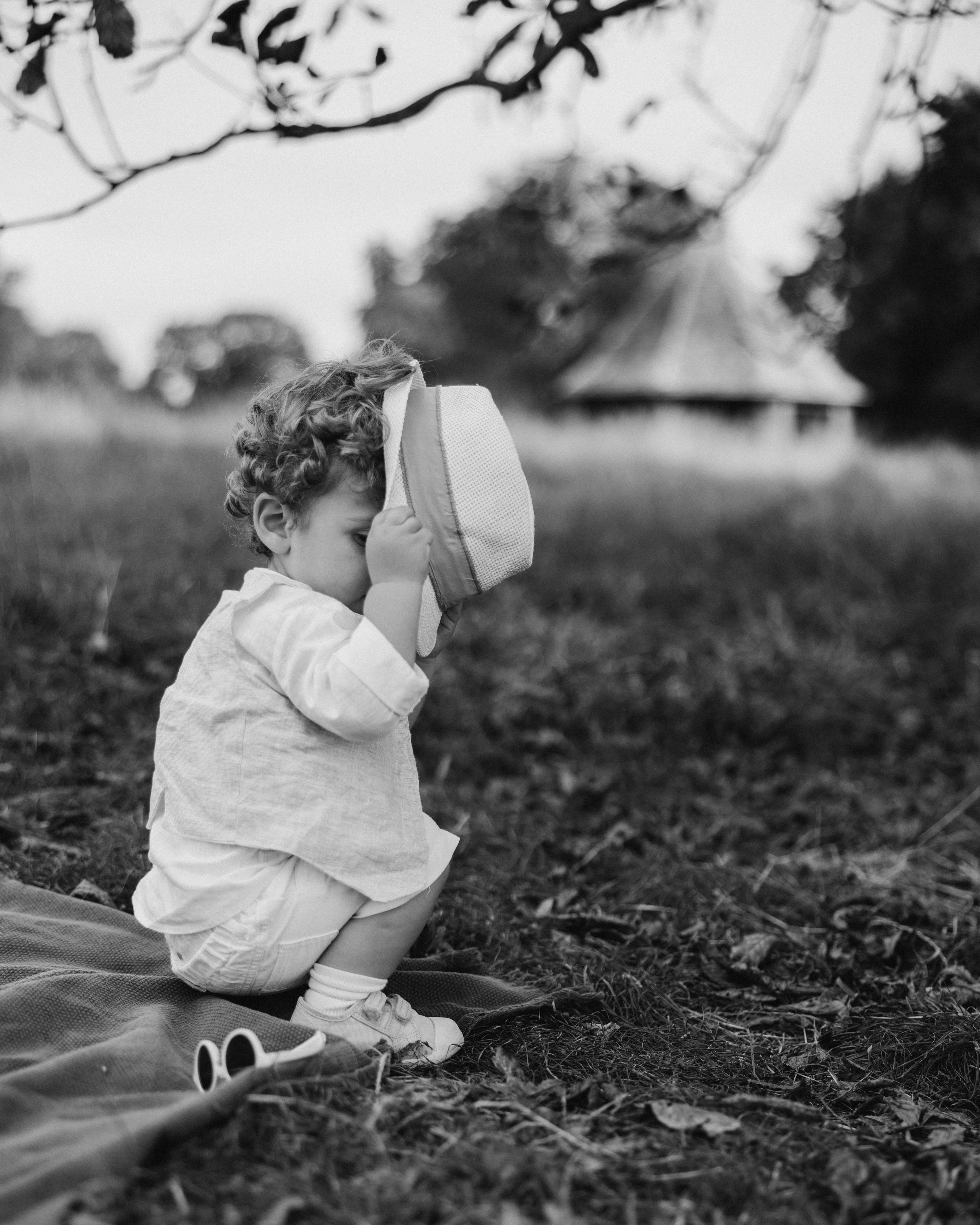 Valerik with parents (Hyde park). Anastasia Klink, Photographer in London