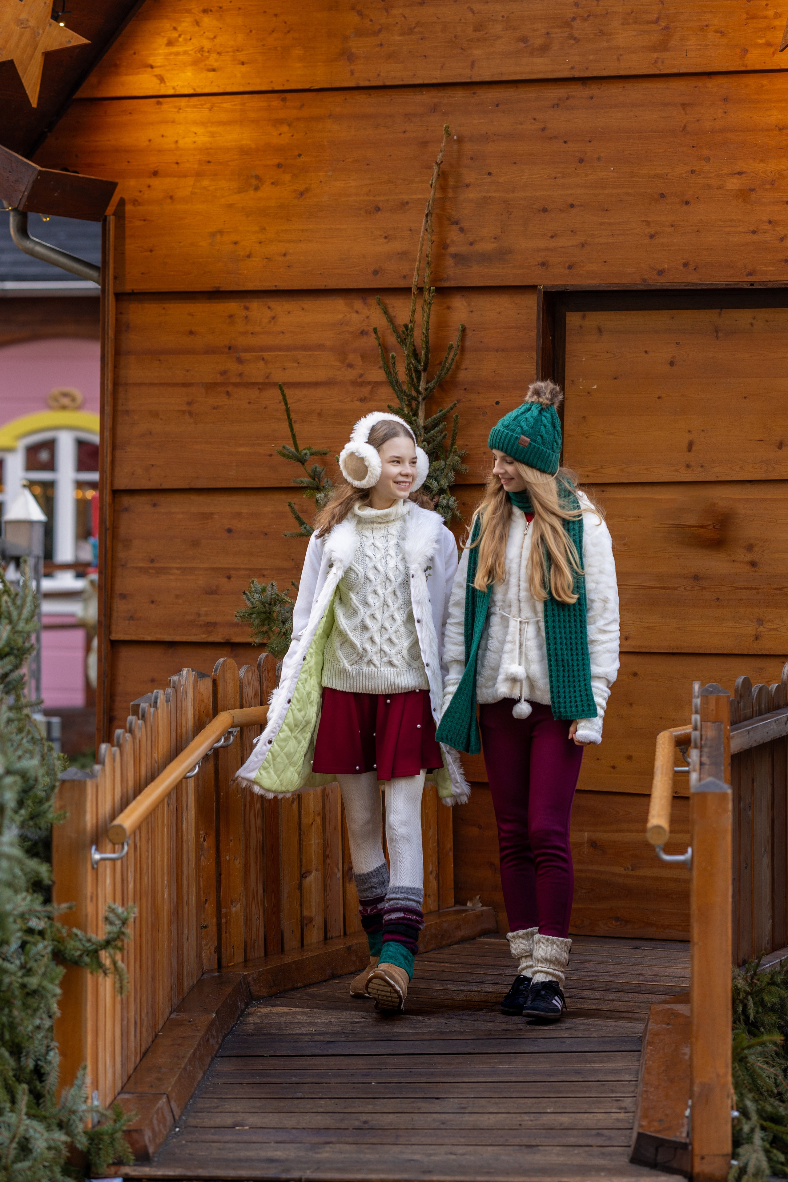 Christmas Market Photo Shoot in Dresden — Magical Outdoor & Studio Sessions. Family & Maternity Photographer in Dresden Tatiana Mudryak