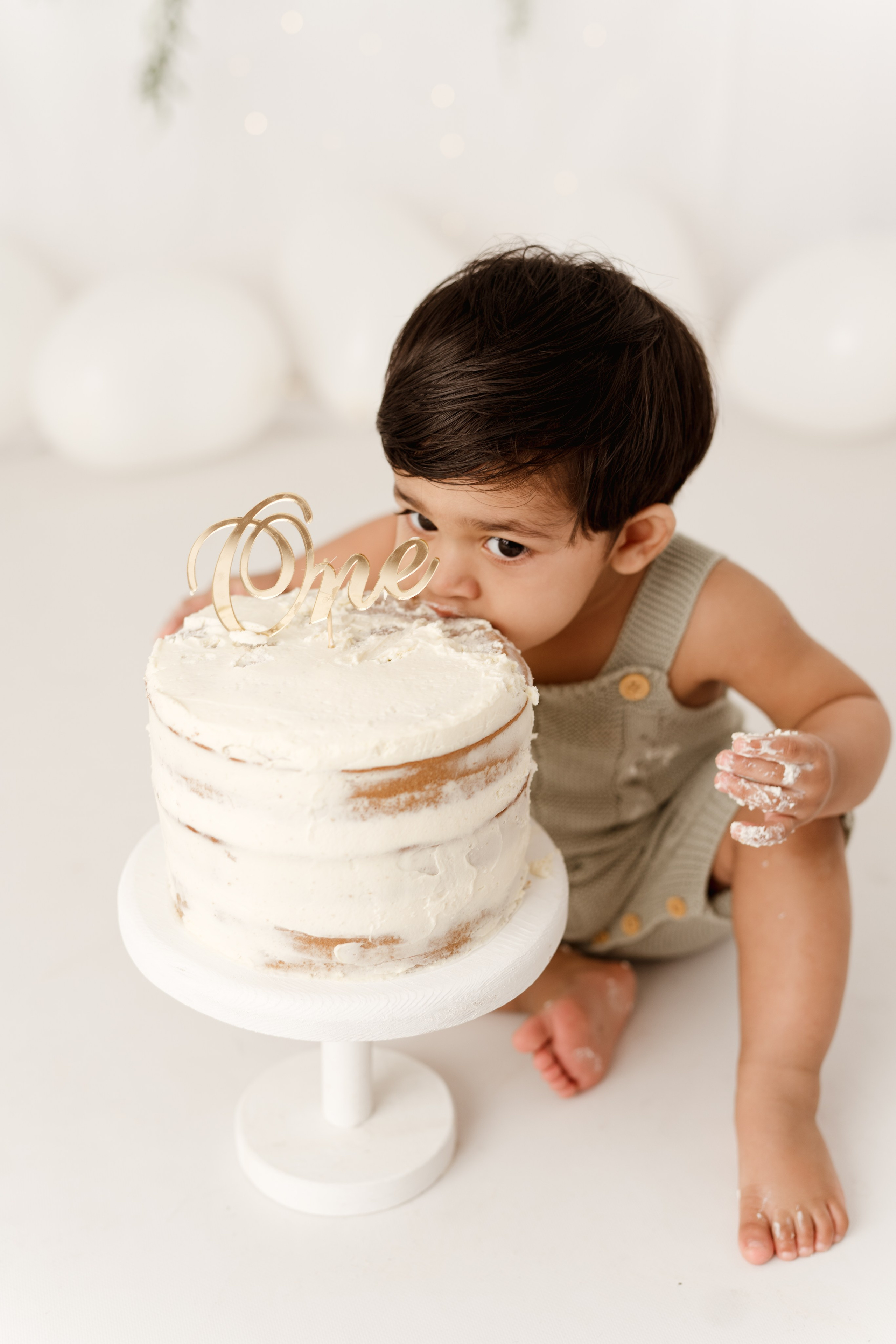 Pierwszy roczek Lithvika. Fotograf Łódź - sesja ciążowa, noworodkowa, dziecięca. Studio w Łodzi
