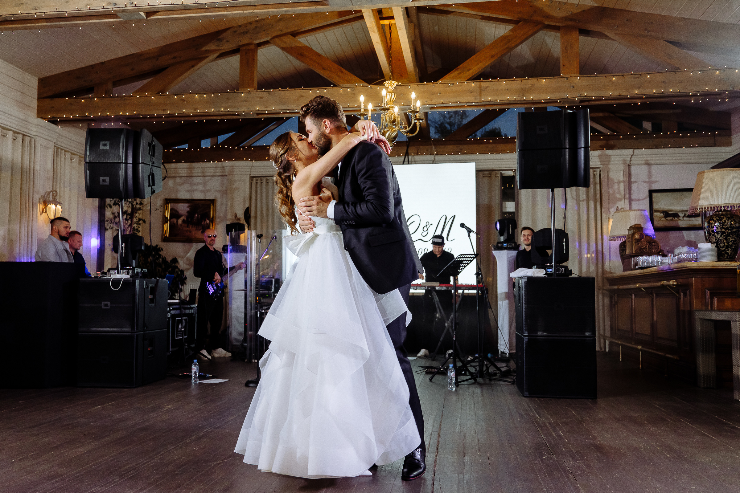 Bride on dance floor, by Tanya Bodgan, Bude editorial and reportage wedding photography.
