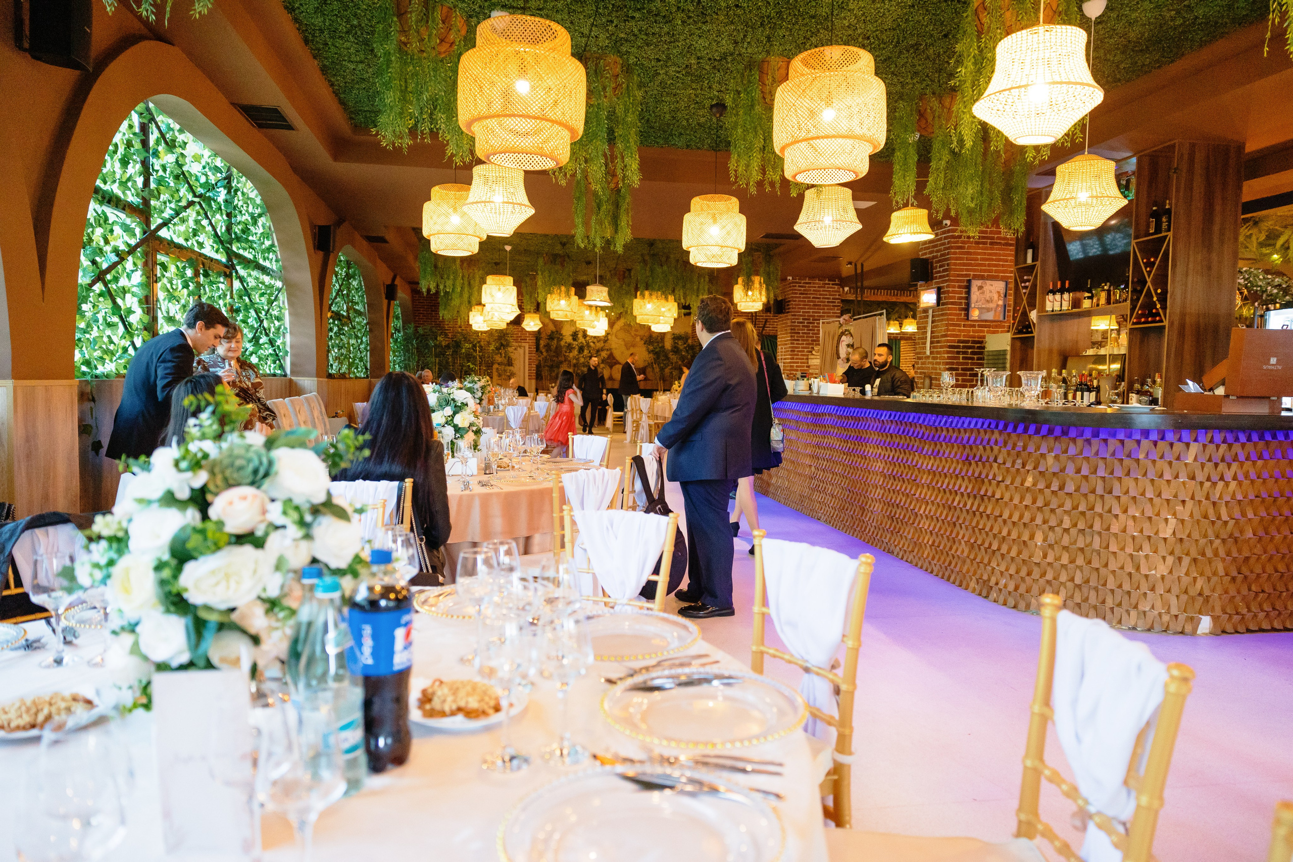 Nuntă de vis la Vanity: Ioana și Bogdan își jură iubire veșnică. MDimaFotoStudio. Fotograf de nuntă, evenimente private și de familie