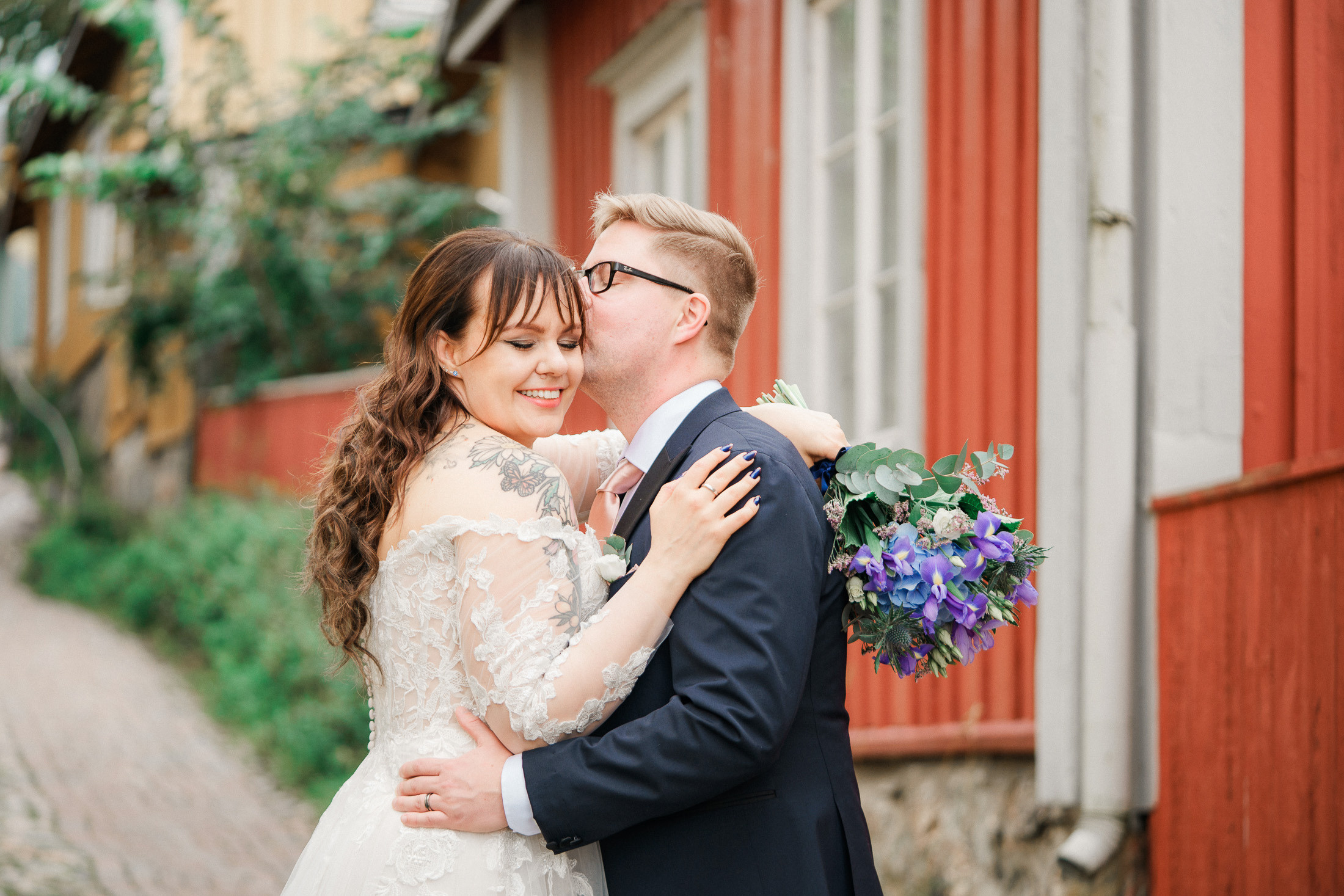 S&J, hääkuvaus Porvoon Tuomiokirkko ja Levinin kellari