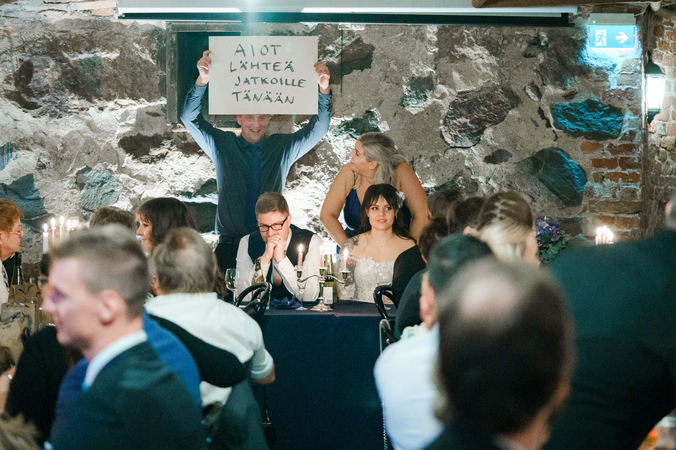 S&J, hääkuvaus Porvoon Tuomiokirkko ja Levinin kellari