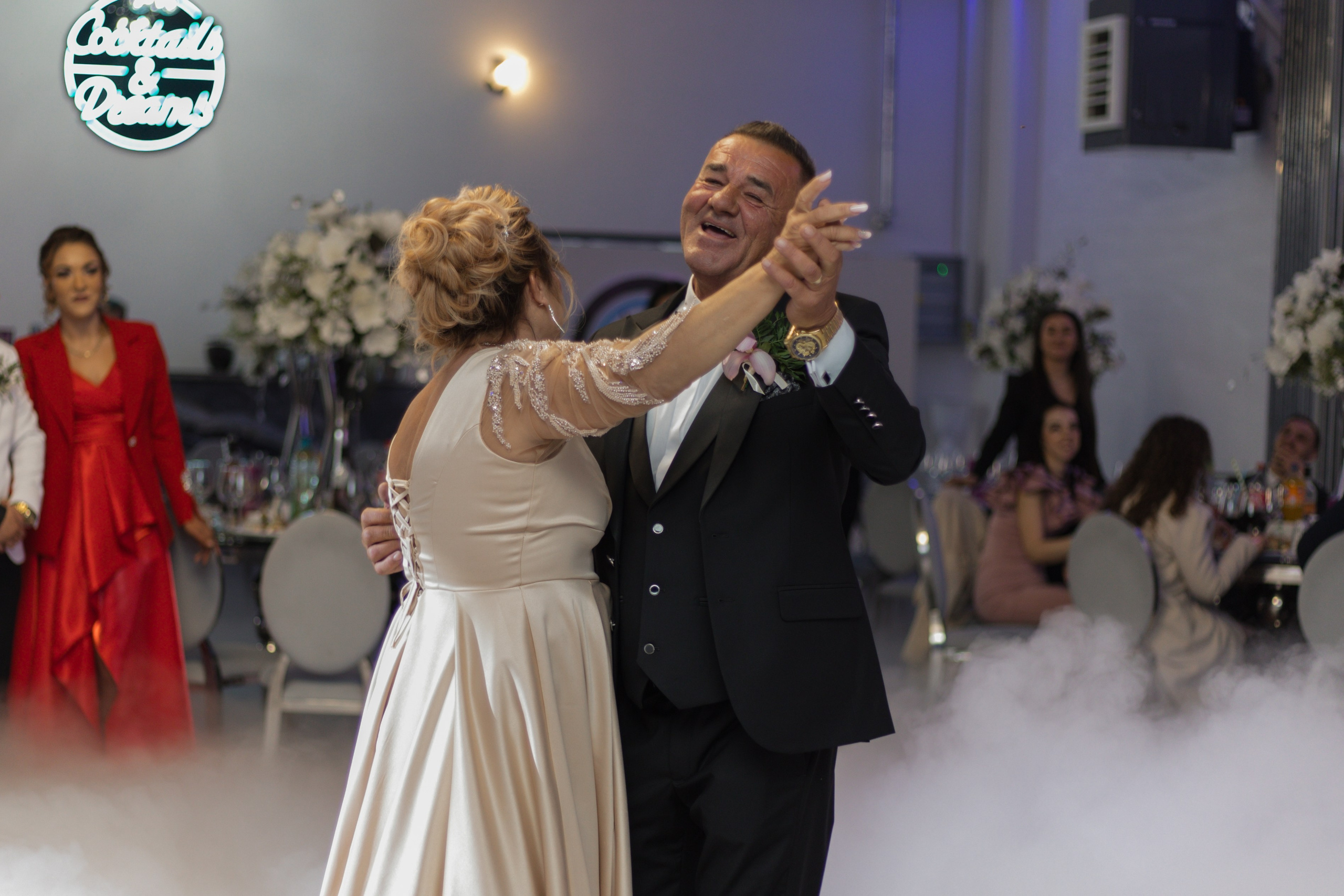 Valentina & Marcel. Fotograf si videograf — evenimente si studio