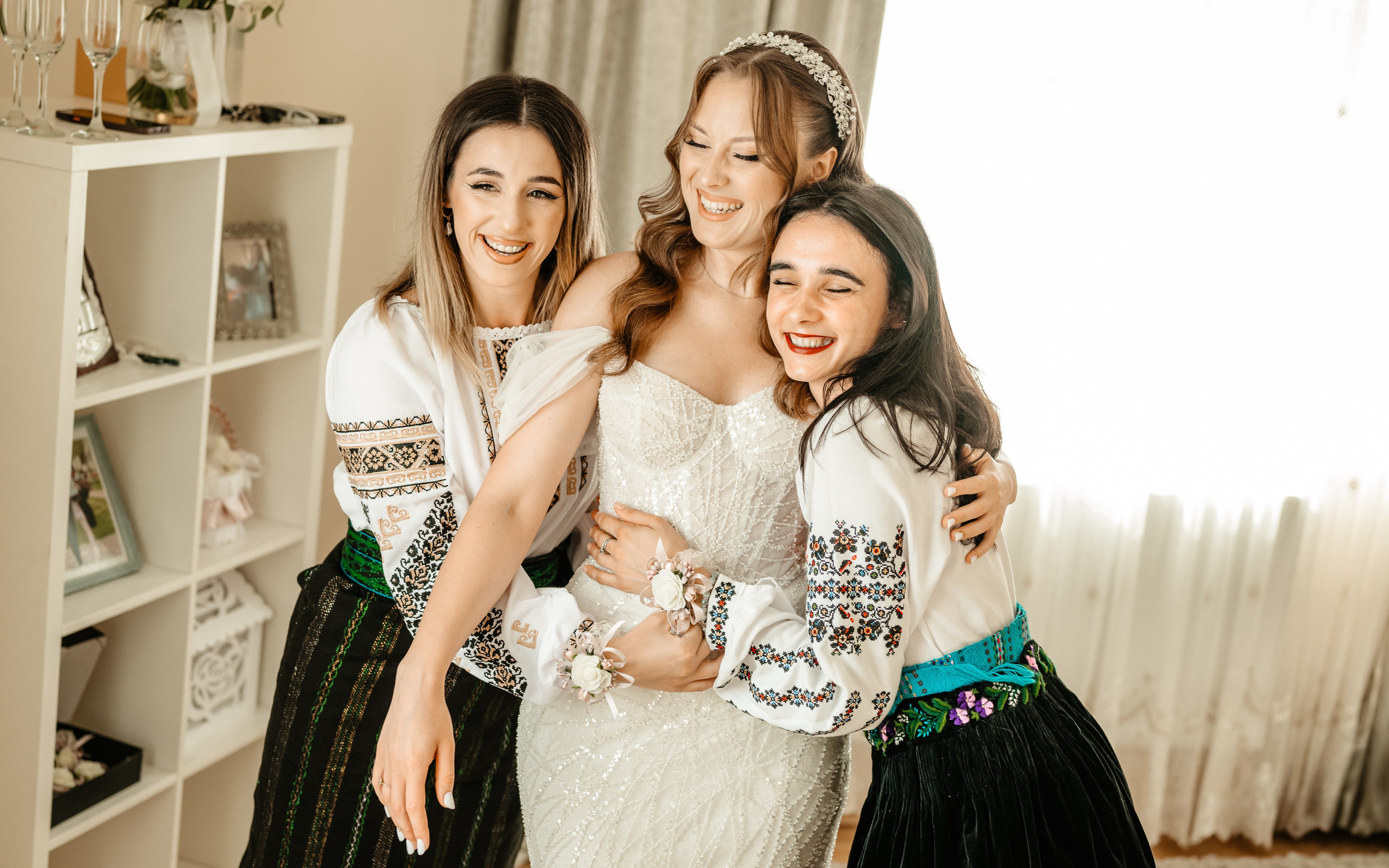 🤎 A d r i a n & A n c a — Wedding Day Preview. Wedding & Family Photographer