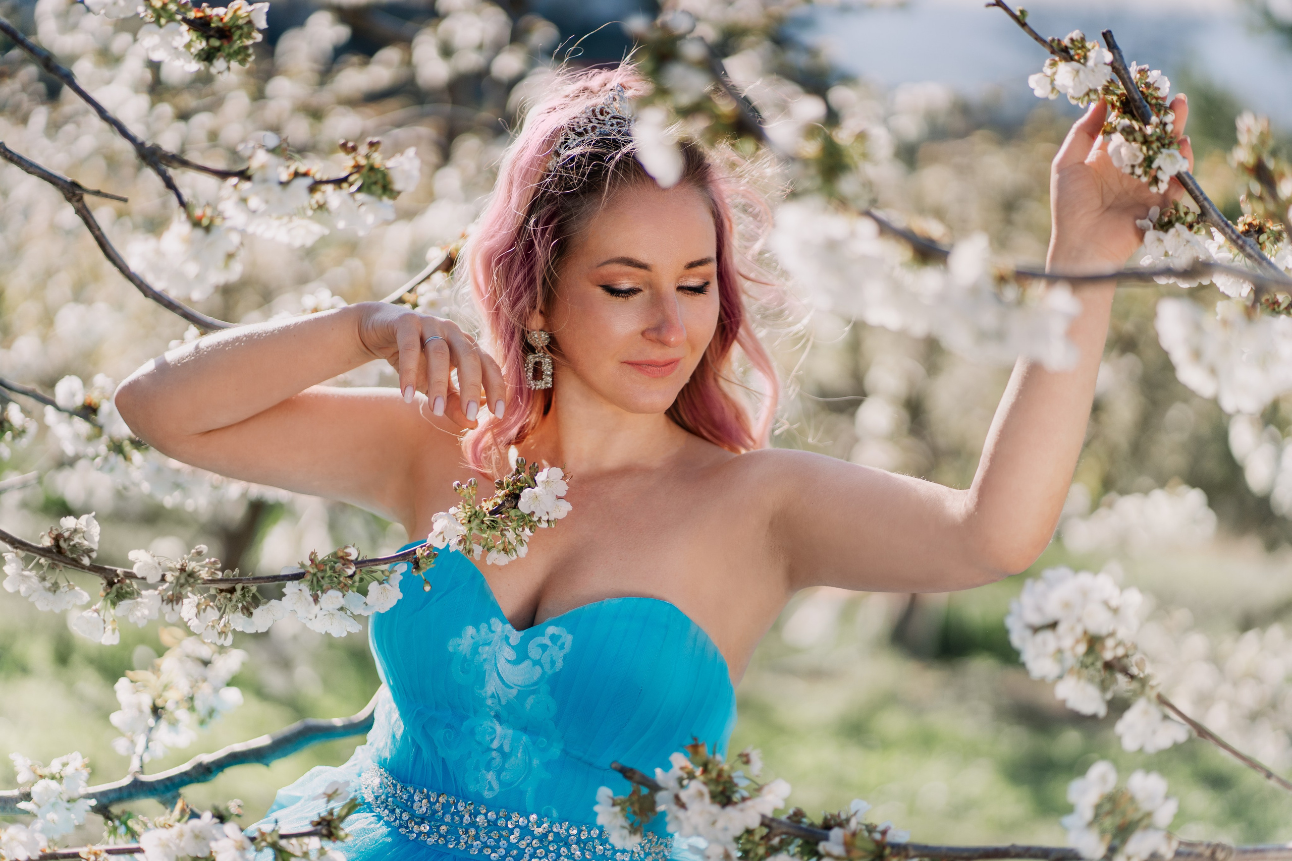 Barcelona Wow Dress Rental Luxury Photoshoot. DiaFoto — Wow Photographer in Barcelona | Premium Barcelona Photoshoot Experience