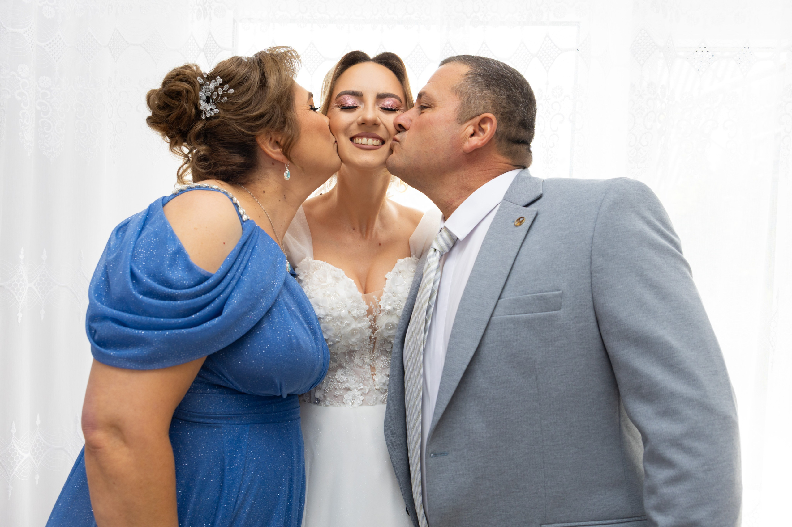 Portofoliu. Fotograf de nunta — Ionut Belea dar si evenimente corporate din Romania