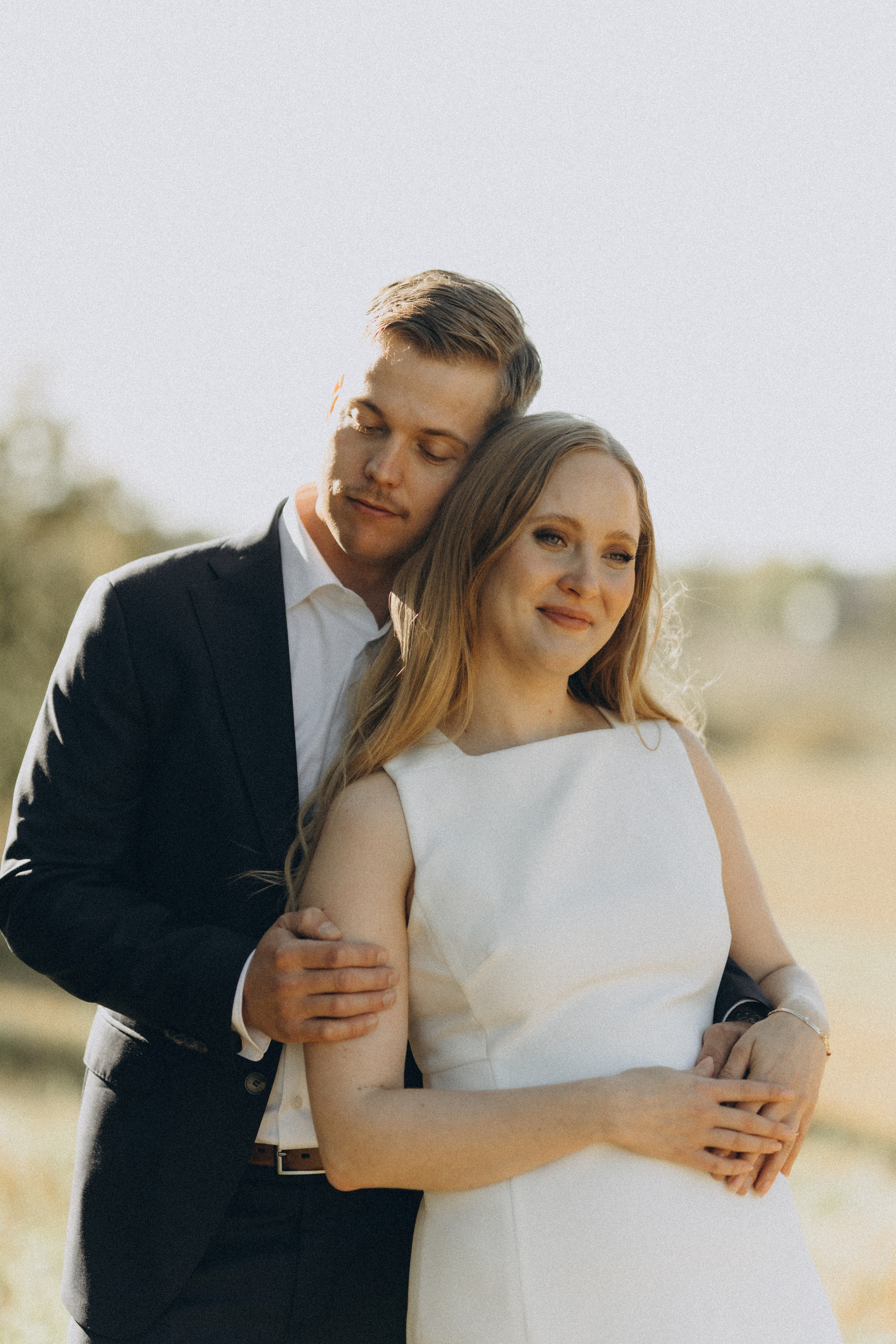 Wedding photo session in Pornainen. Wedding and portrait photographer in Helsinki Vickan O