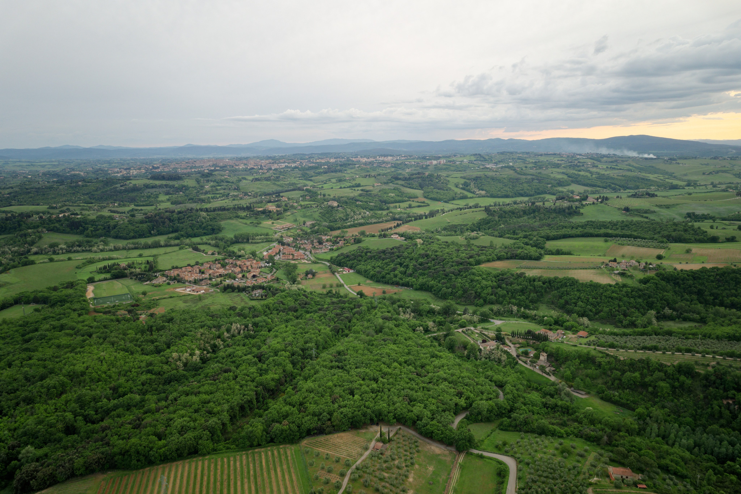 Wedding editorial at Villa di Geggiano, Tuscany, Italy
