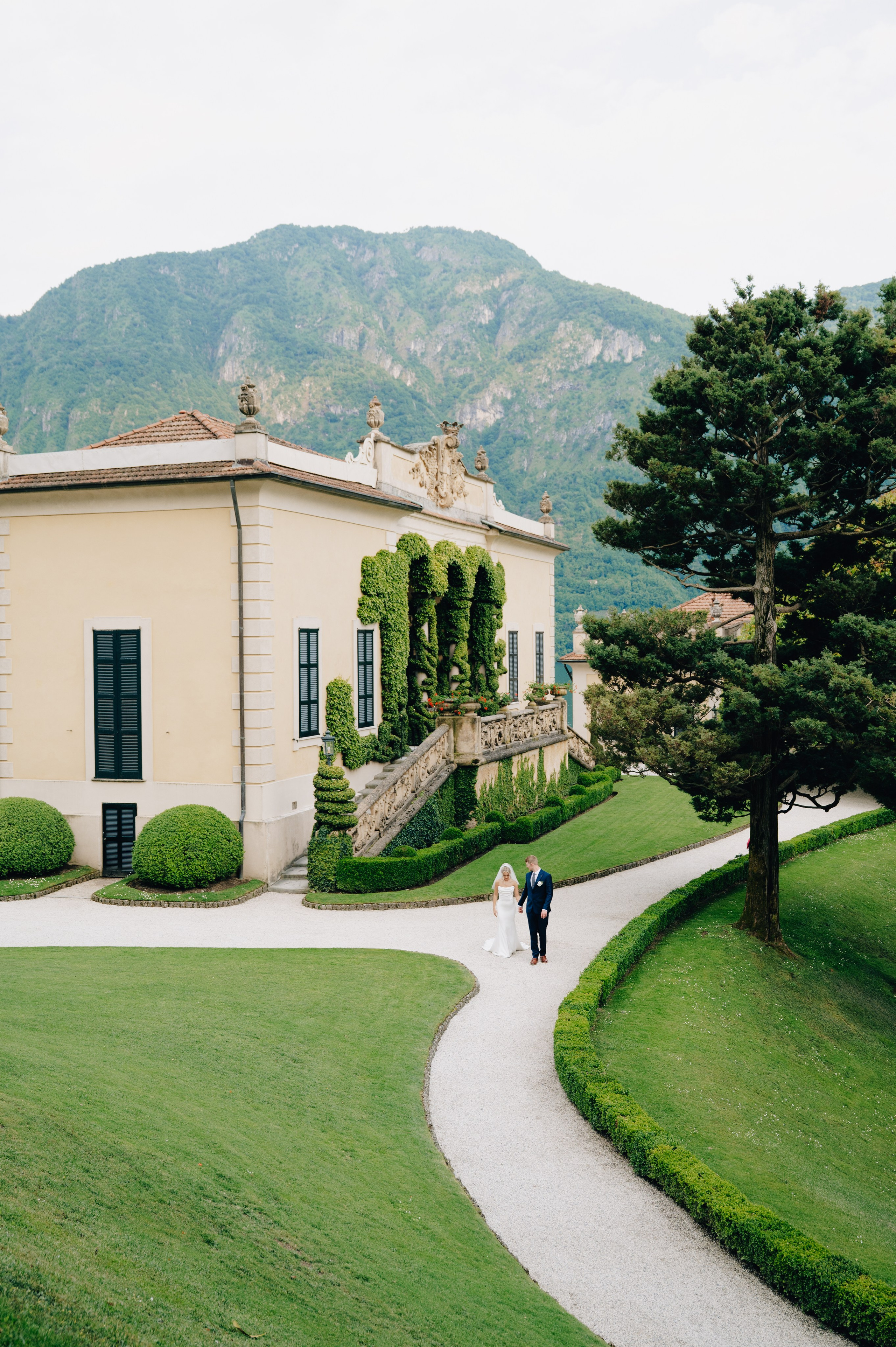 Lake Como. Lake Como Photographer — Proposal | Wedding | Elopement
