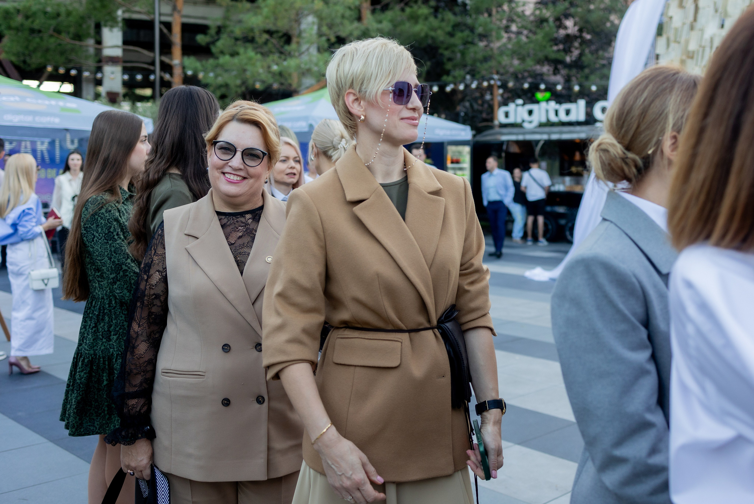 L.Storojuc backstage runway. MATVEEVA STUDIO