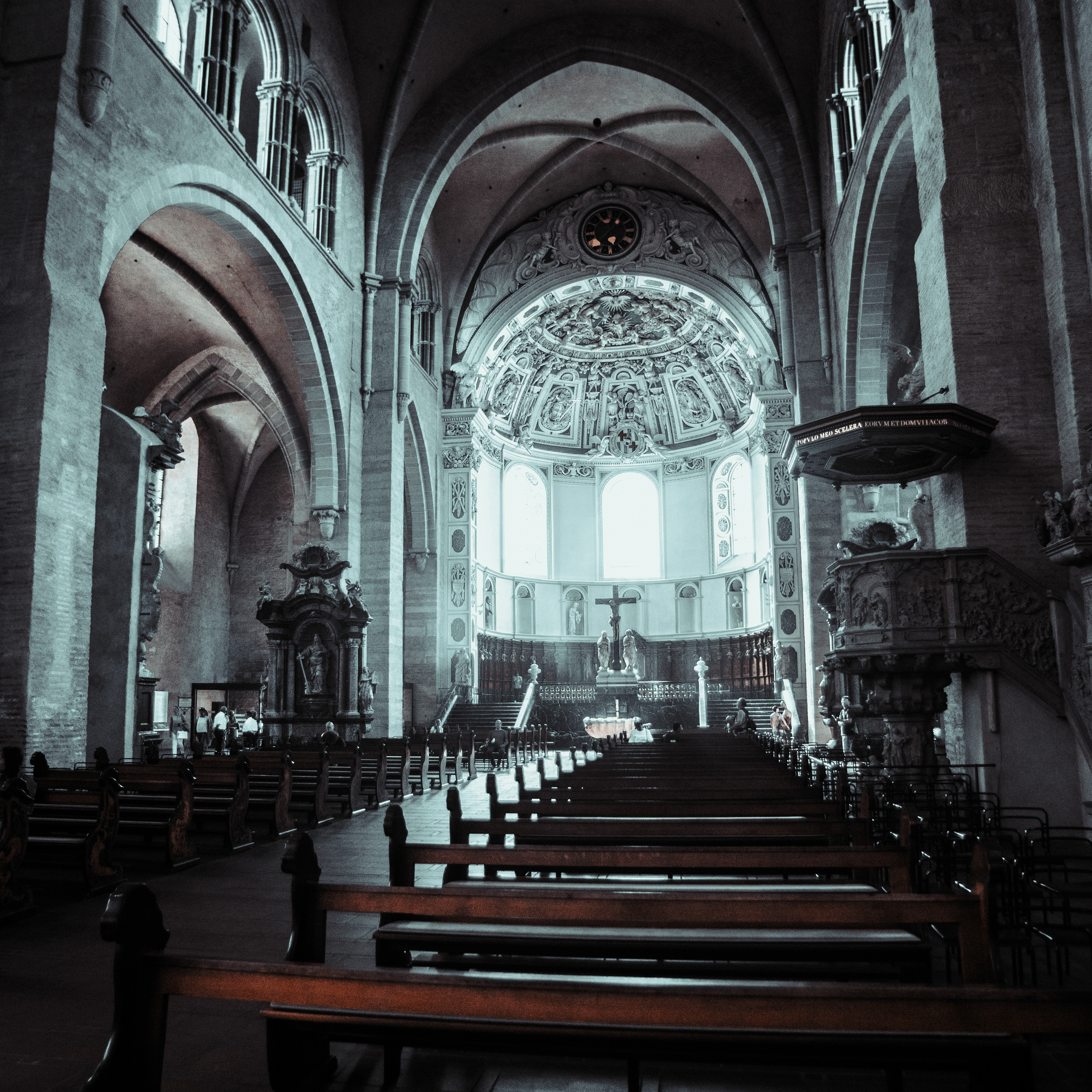 Moody color palette optimized for travel photography. Mark Smilyanic | Portrait and Adventure Photographer from Belgrade