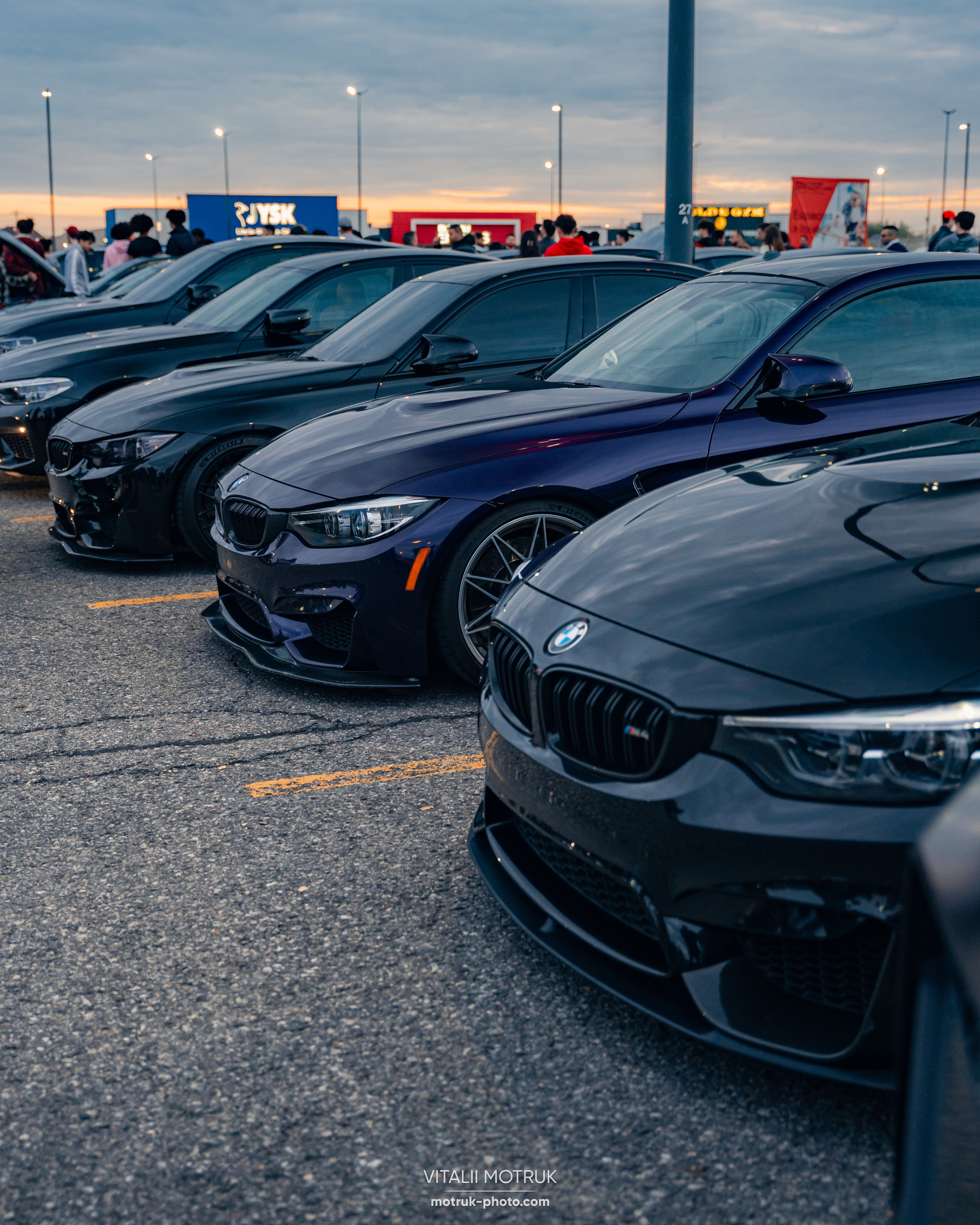 Car meet: 514 bimmers. Photographe de voitures à Paris — Vitalii Motruk