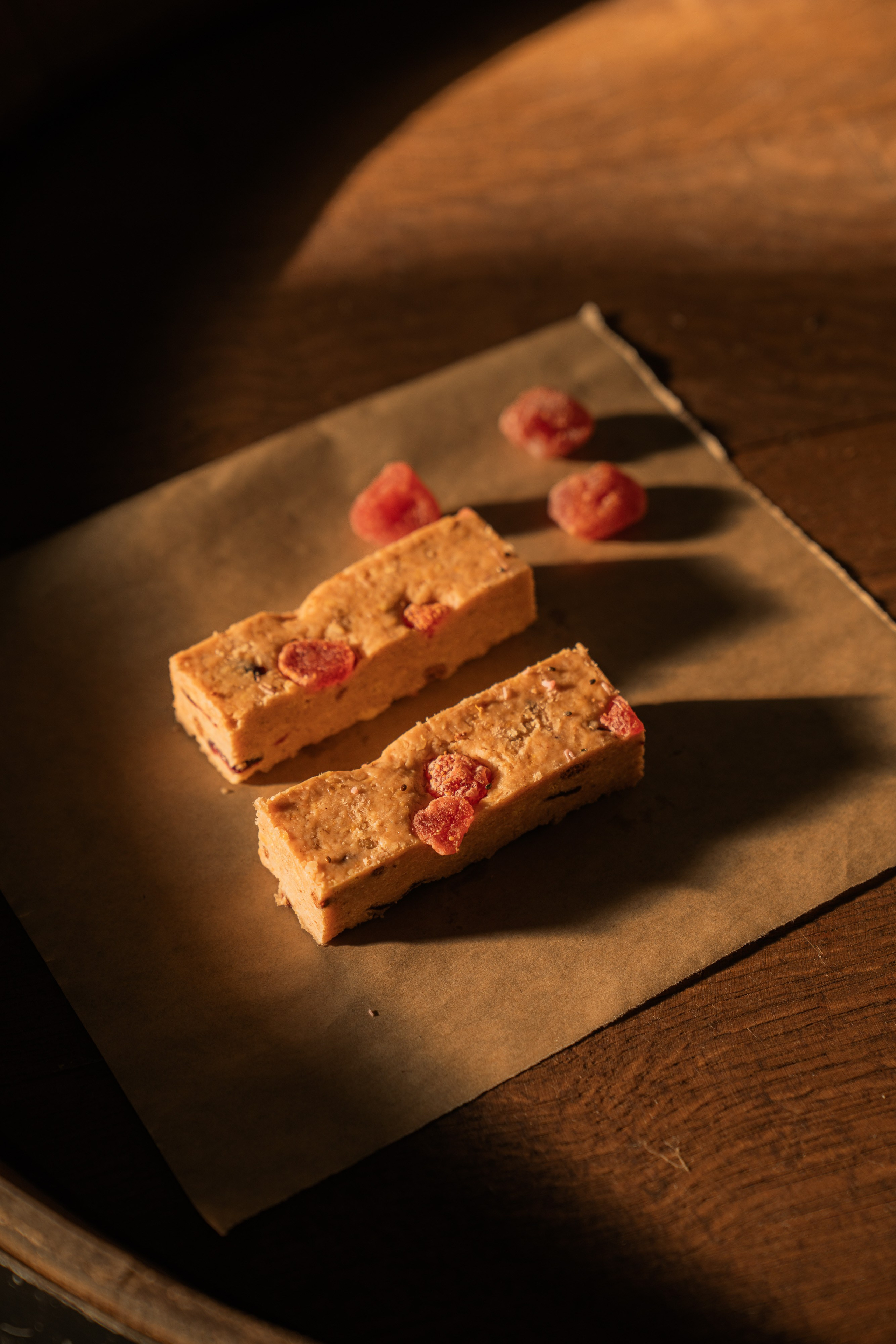 ΜΠΑΡΕΣ ΜΕ ΤΑΧΙΝΙ ΚΑΙ ΦΡΑΟΥΛΑ