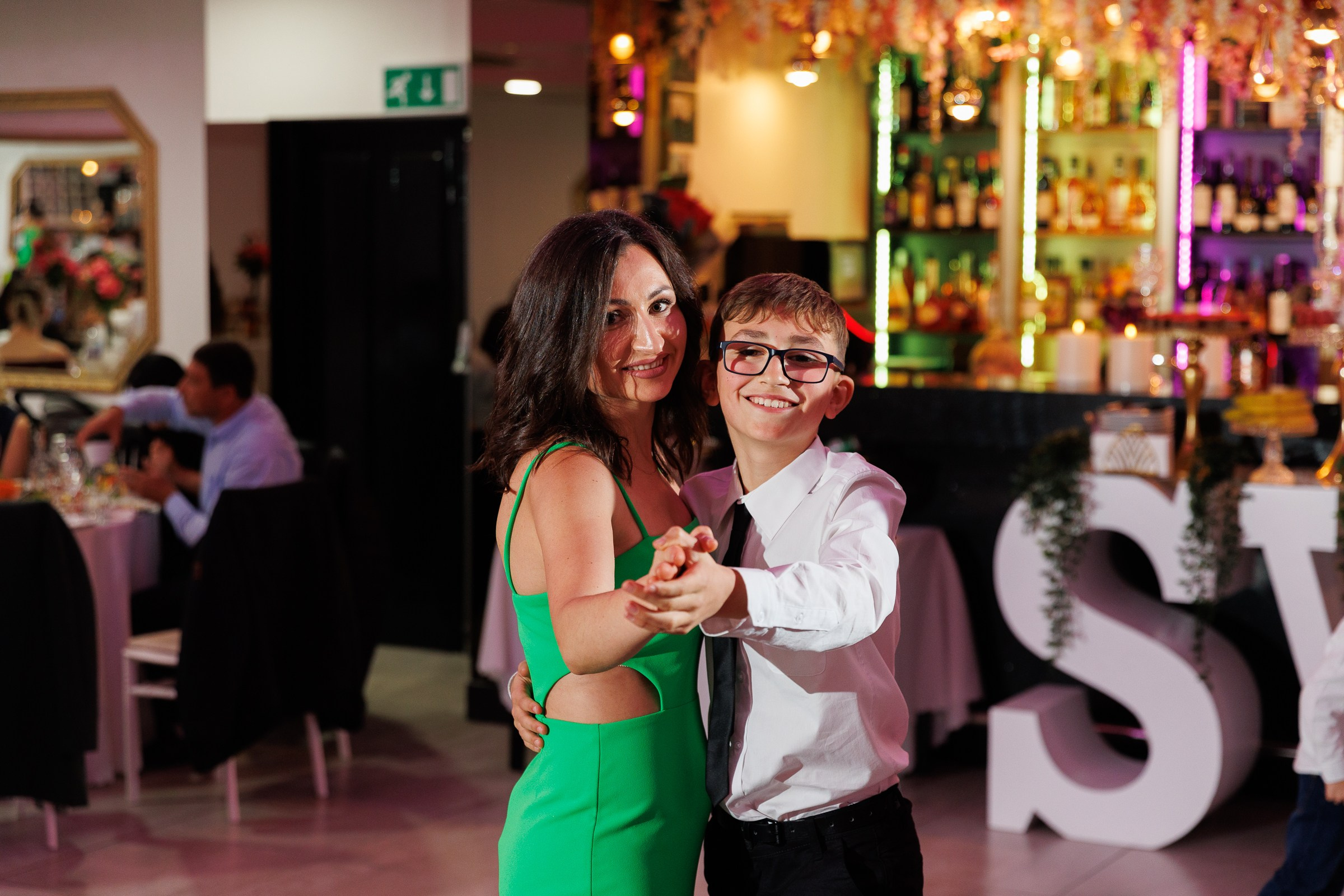 Parties. Https://valphoto.wfolio.pro/