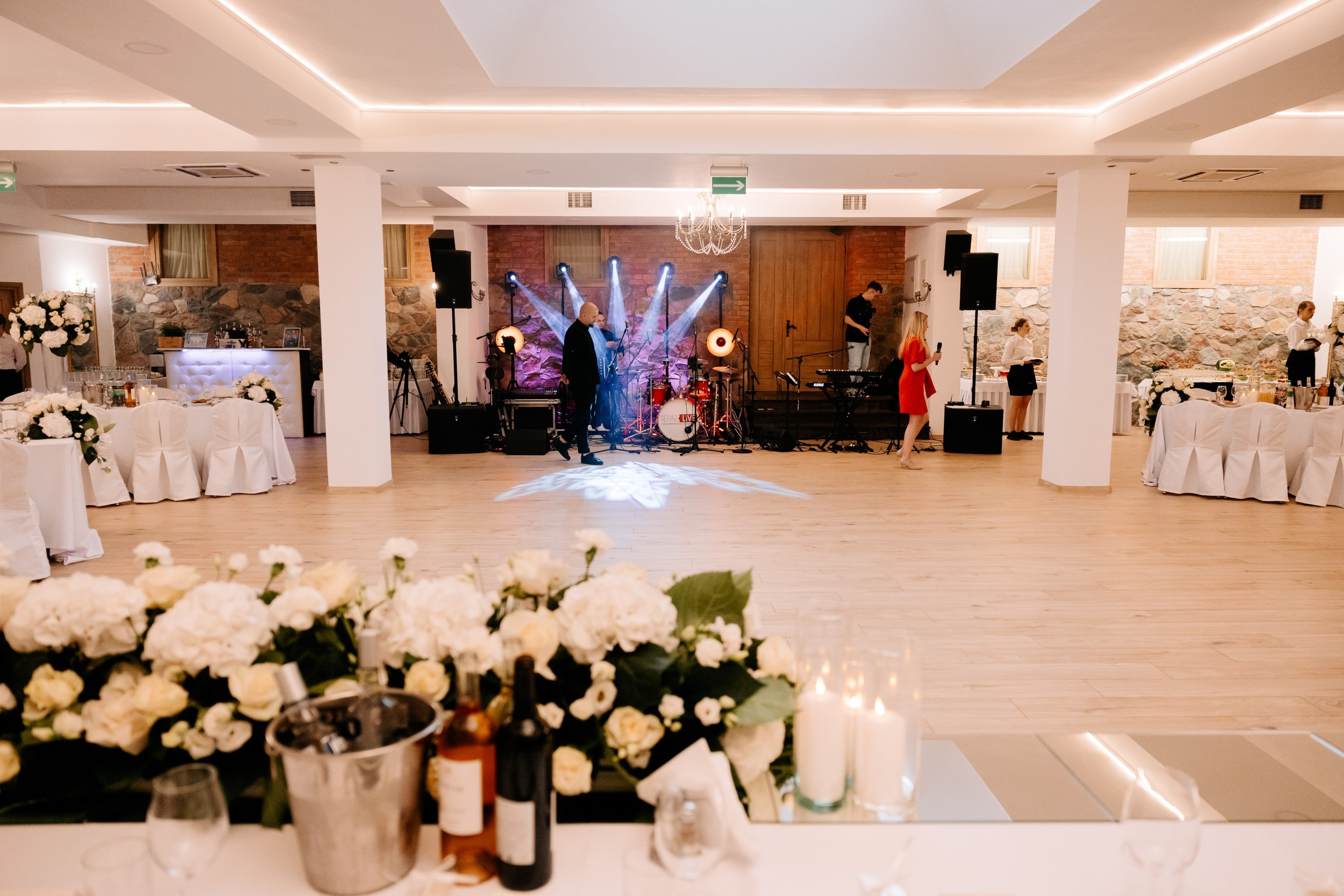 Wiki ♡ Przemek. Fotograf Ślubny Warszawa - Sesje Biznesowe Rodzinne Eventy