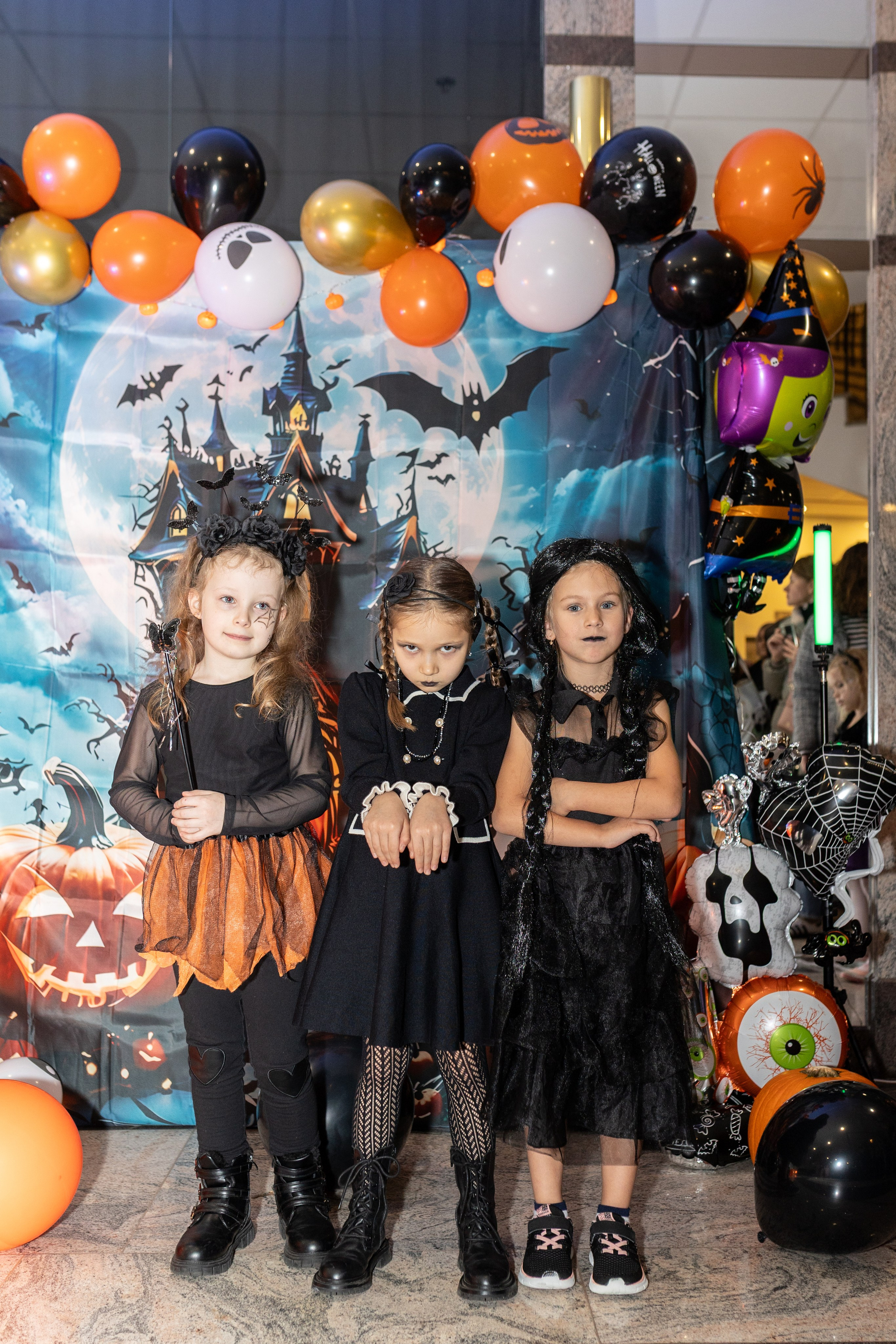 Leo dance studio Helloween 2025. Семейный и детский фотограф в Варшаве Мила Бобровская