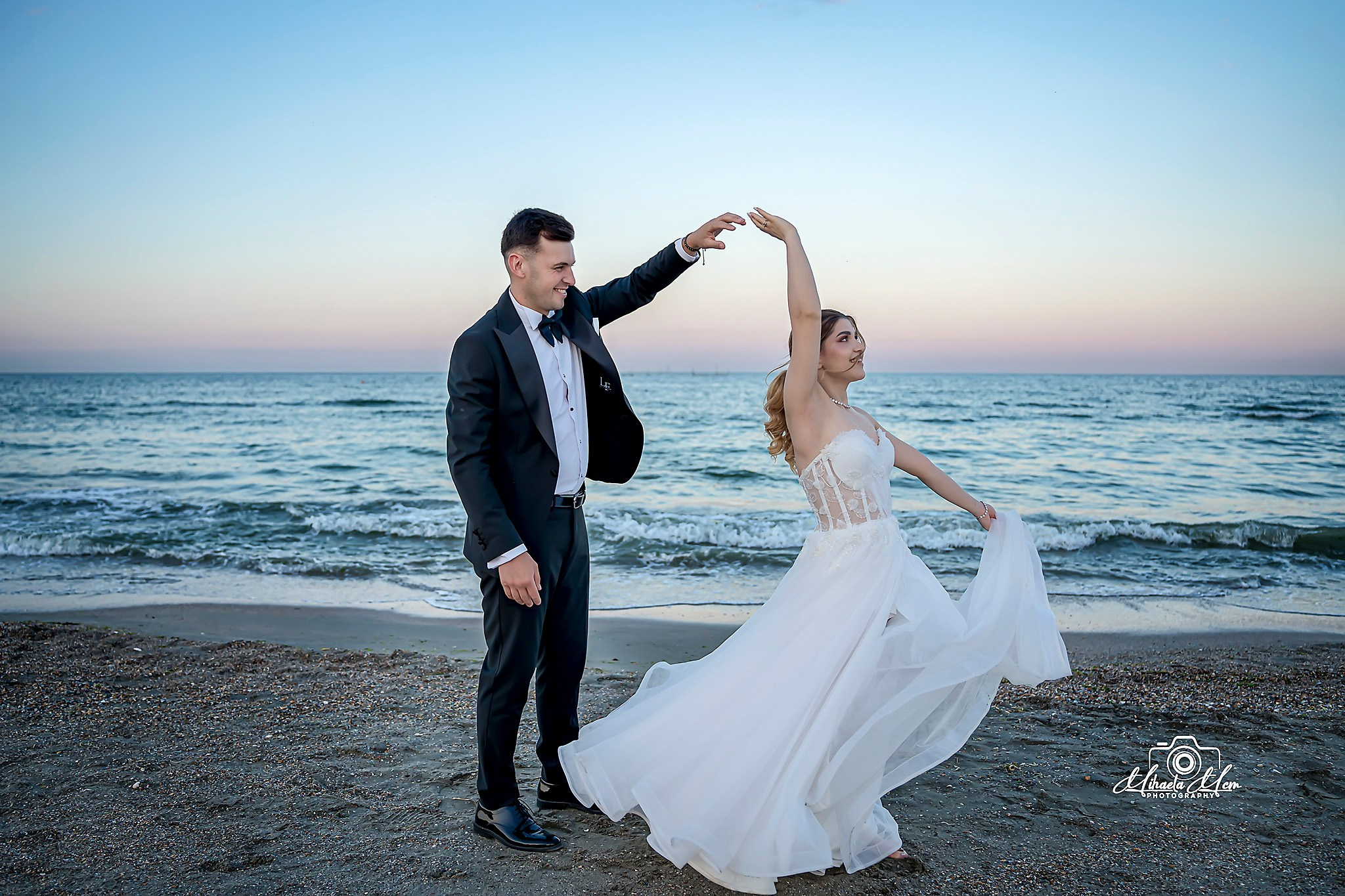 Fotograf de nunta Constanta. Servicii foto video Constanta. MCM Happy Studio – Fotograf & Videograf Evenimente | Nuntă & Botez