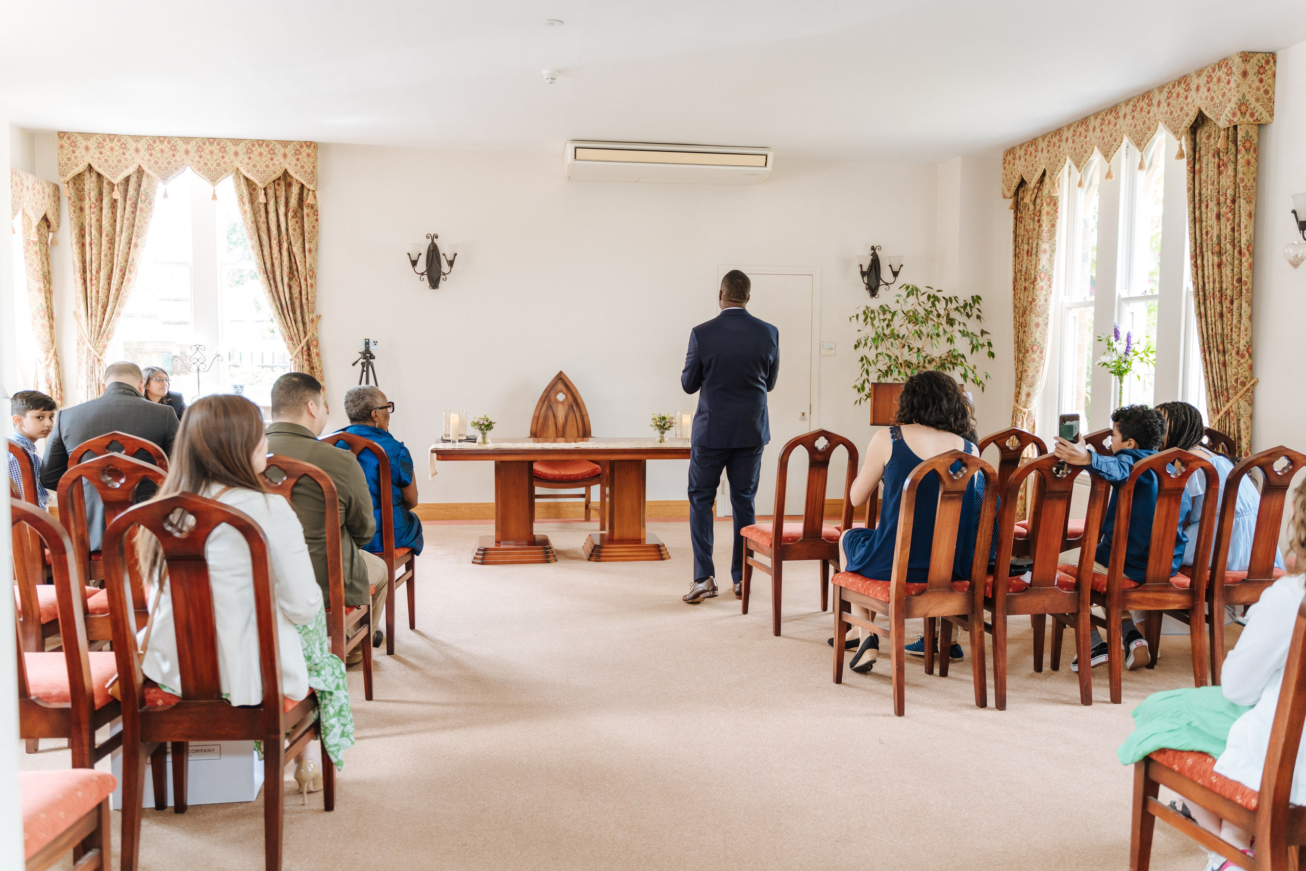 St Albans Register Office, St Albans Register Office wedding , St Albans, wedding in St Albans, civil ceremony in St Albans Register Office, small wedding, photographer for small wedding in St Albans Register Office