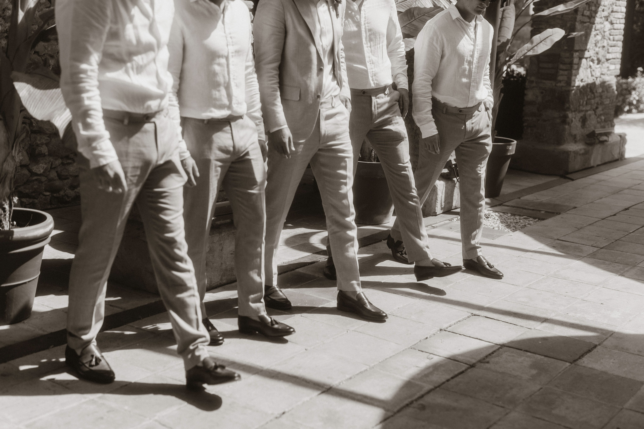 Lauren & Jamie. Hotel Castell d’Emporda. Paola wedding photographer / videographer in Barcelona