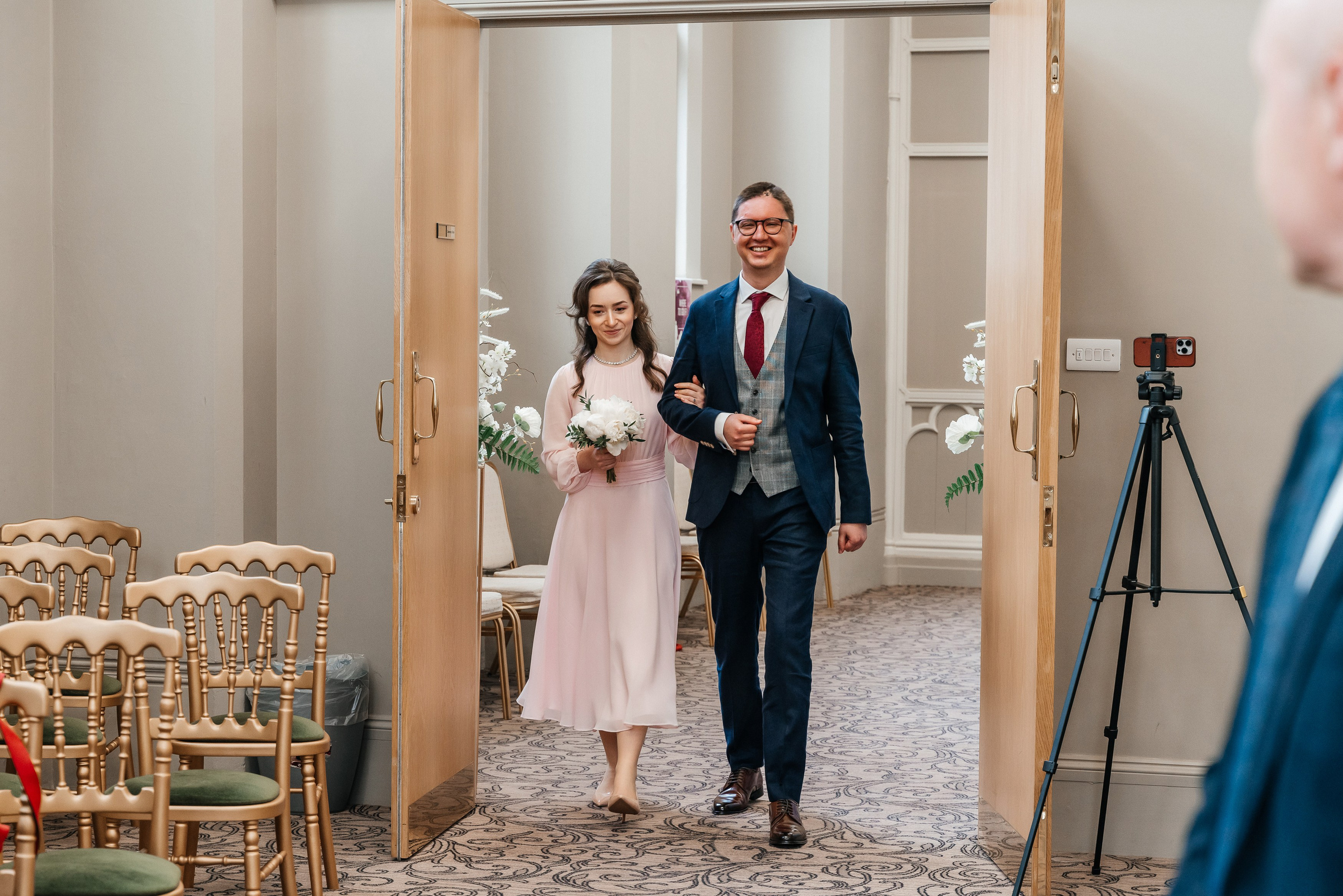 Reading Town Hall, Reading Town Hall civil ceremony, small wedding at Reading Town Hall, wedding at Reading, wedding at Reading, civil ceremony at Reading, small civil ceremony Reading Town Hall