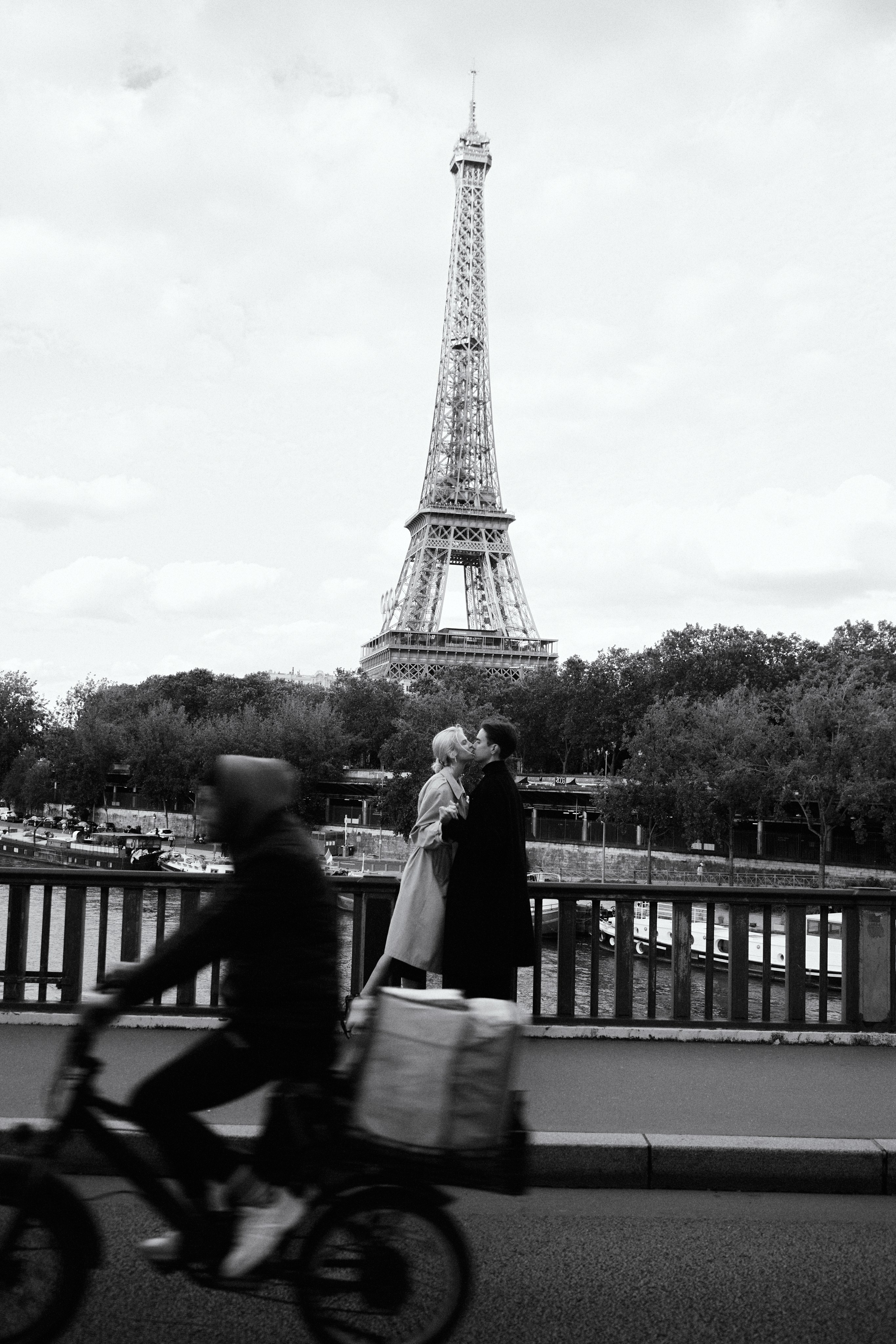 Anna & Oleg. Photographer in Paris