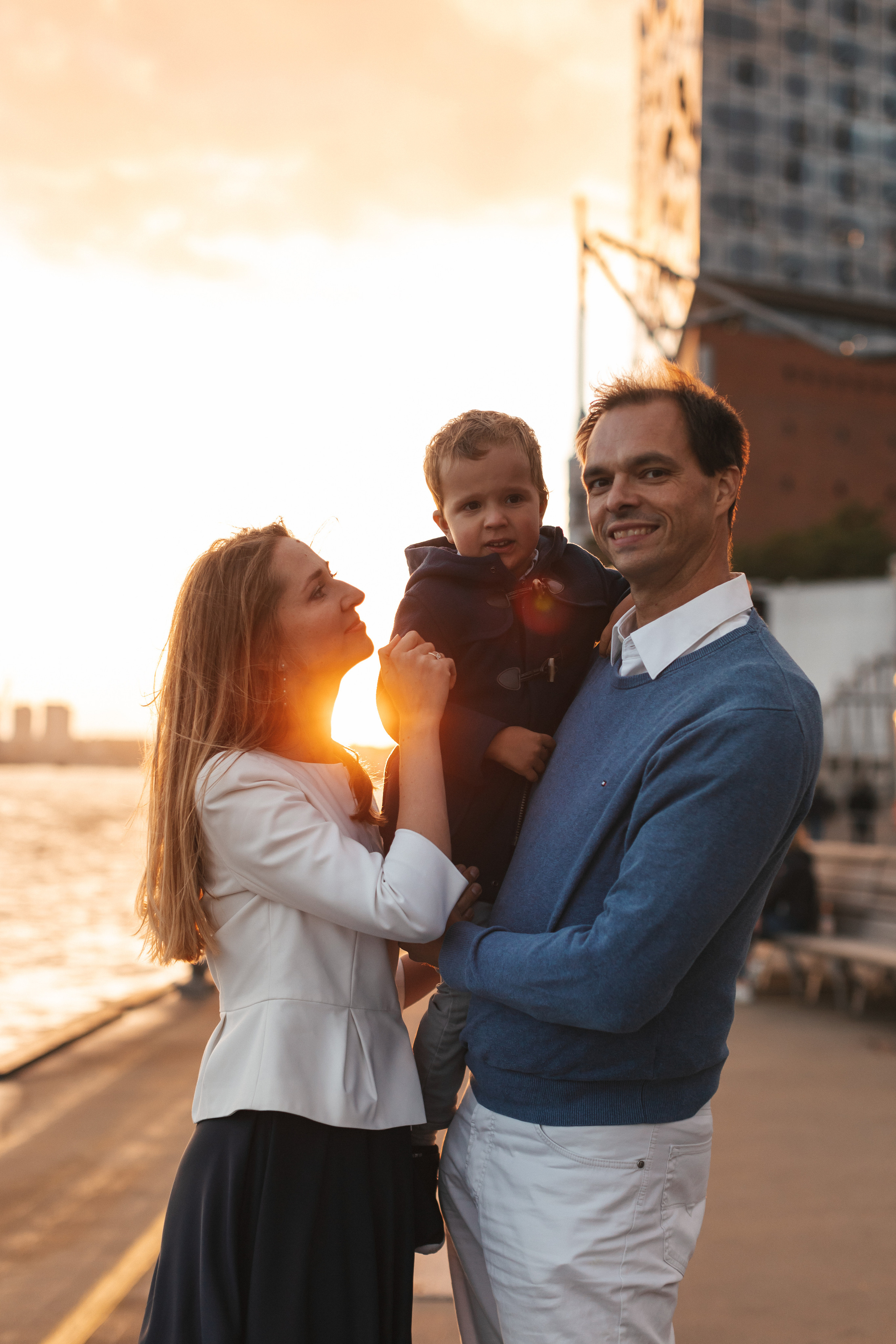 Familienspaziergang in Hamburg in der HafenCity. Maria Chistyakovа — Fotografin in Karlsruhe, Baden-Baden und Umgebung