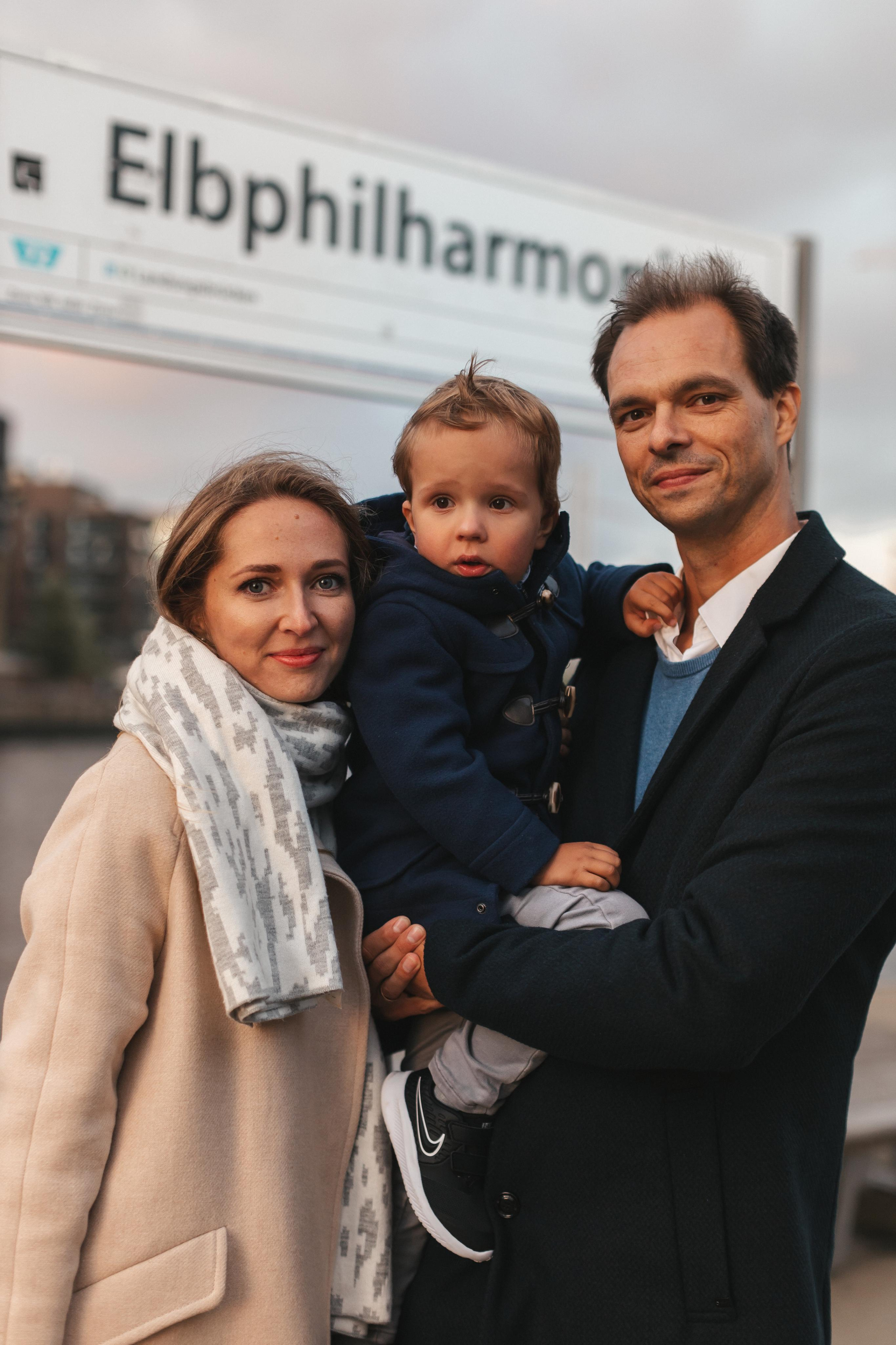 Familienspaziergang in Hamburg in der HafenCity. Maria Chistyakovа — Fotografin in Karlsruhe, Baden-Baden und Umgebung