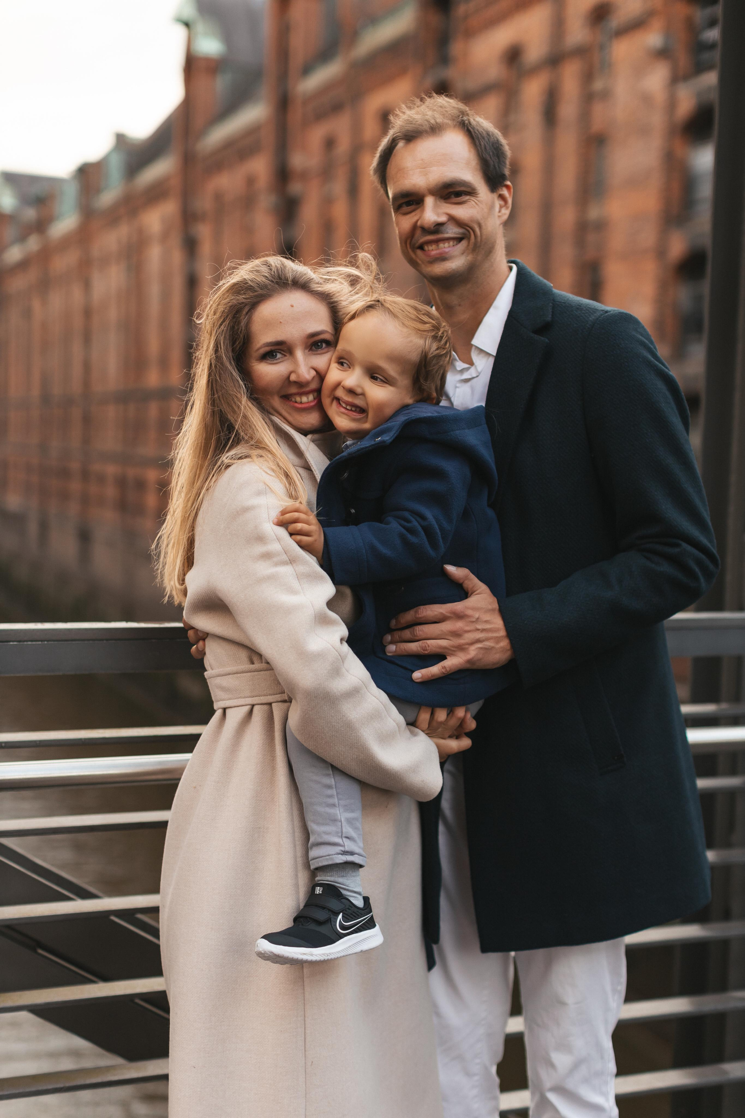 Familienspaziergang in Hamburg in der HafenCity. Maria Chistyakovа — Fotografin in Karlsruhe, Baden-Baden und Umgebung