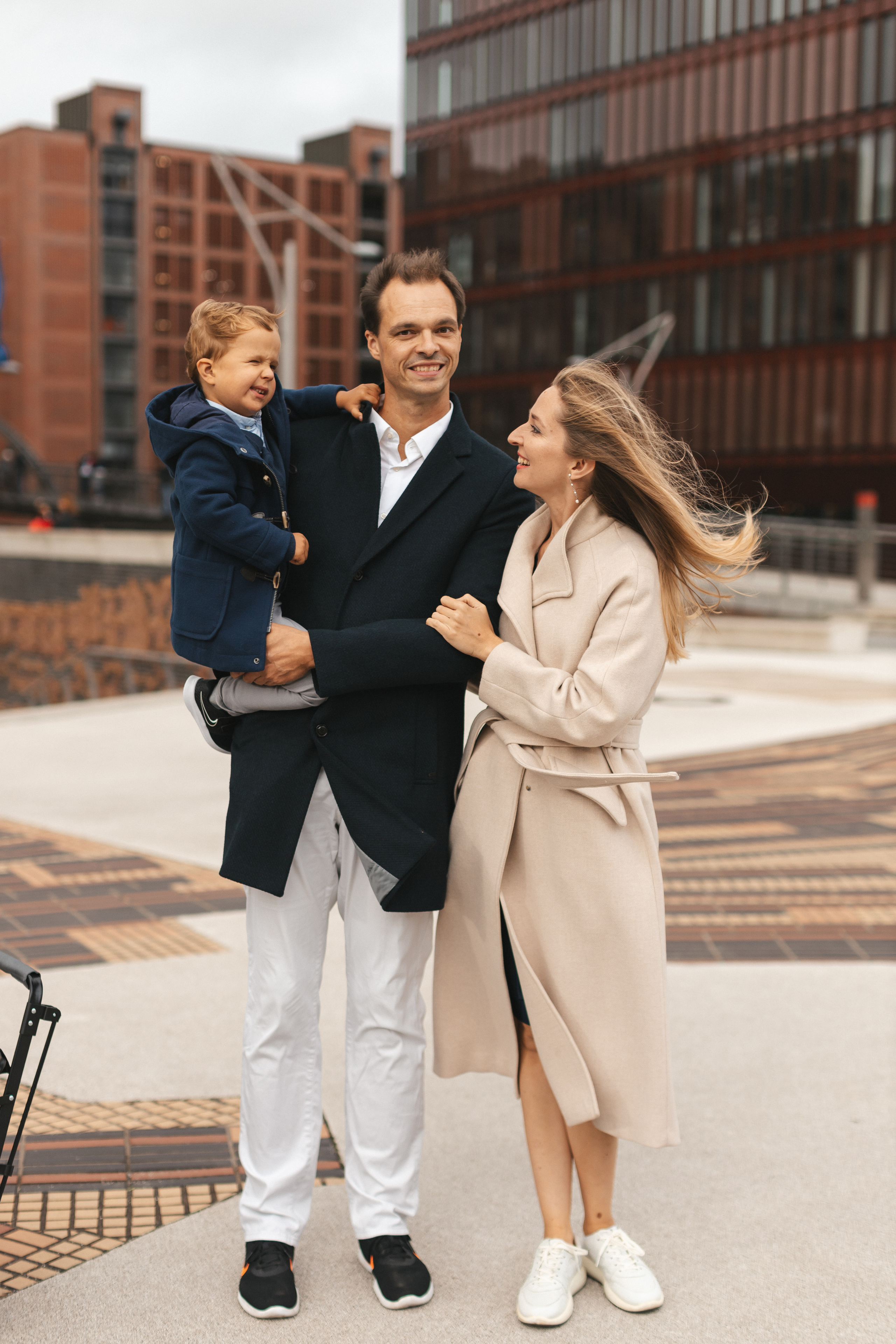 Familienspaziergang in Hamburg in der HafenCity. Maria Chistyakovа — Fotografin in Karlsruhe, Baden-Baden und Umgebung