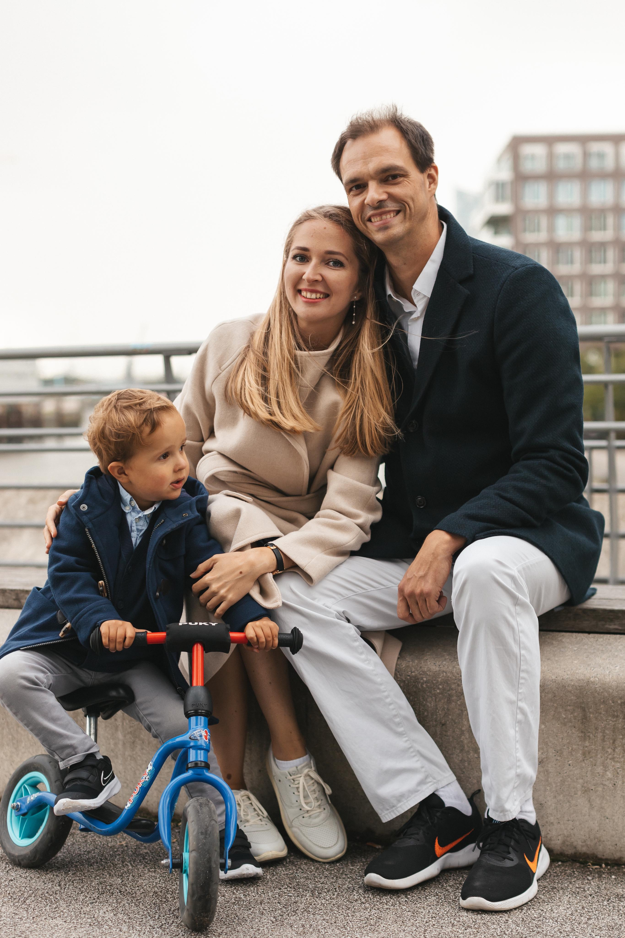 Familienspaziergang in Hamburg in der HafenCity. Maria Chistyakovа — Fotografin in Karlsruhe, Baden-Baden und Umgebung
